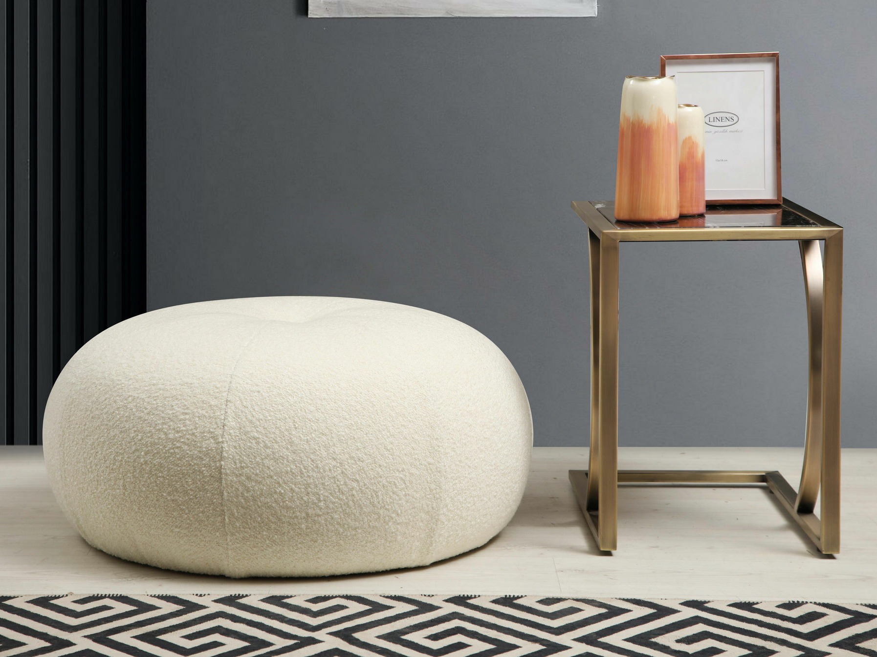 Pufas Altadena 121 (Kreminė)