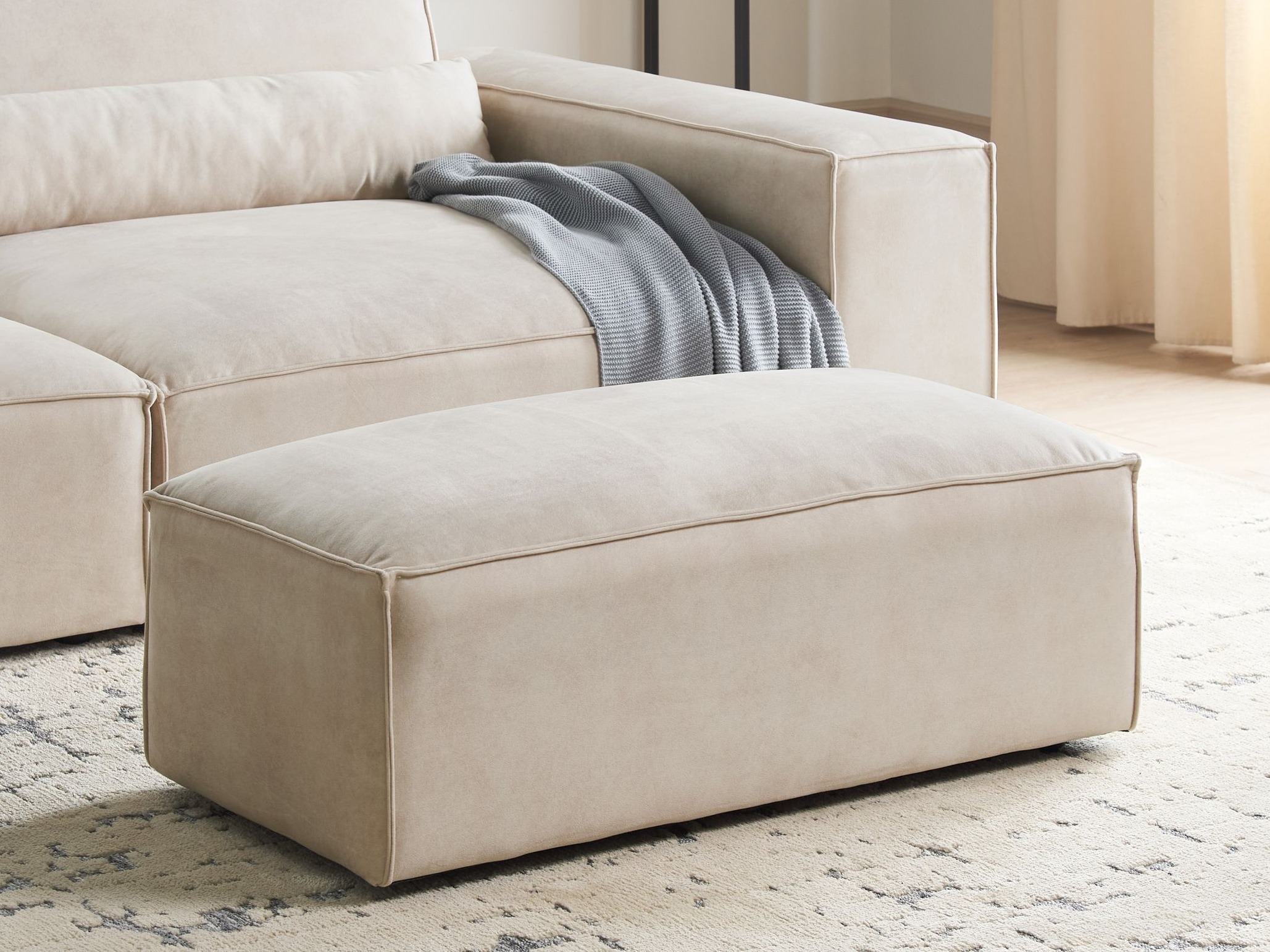 Pufas Tivsora 110 (Šviesi smėlinė)