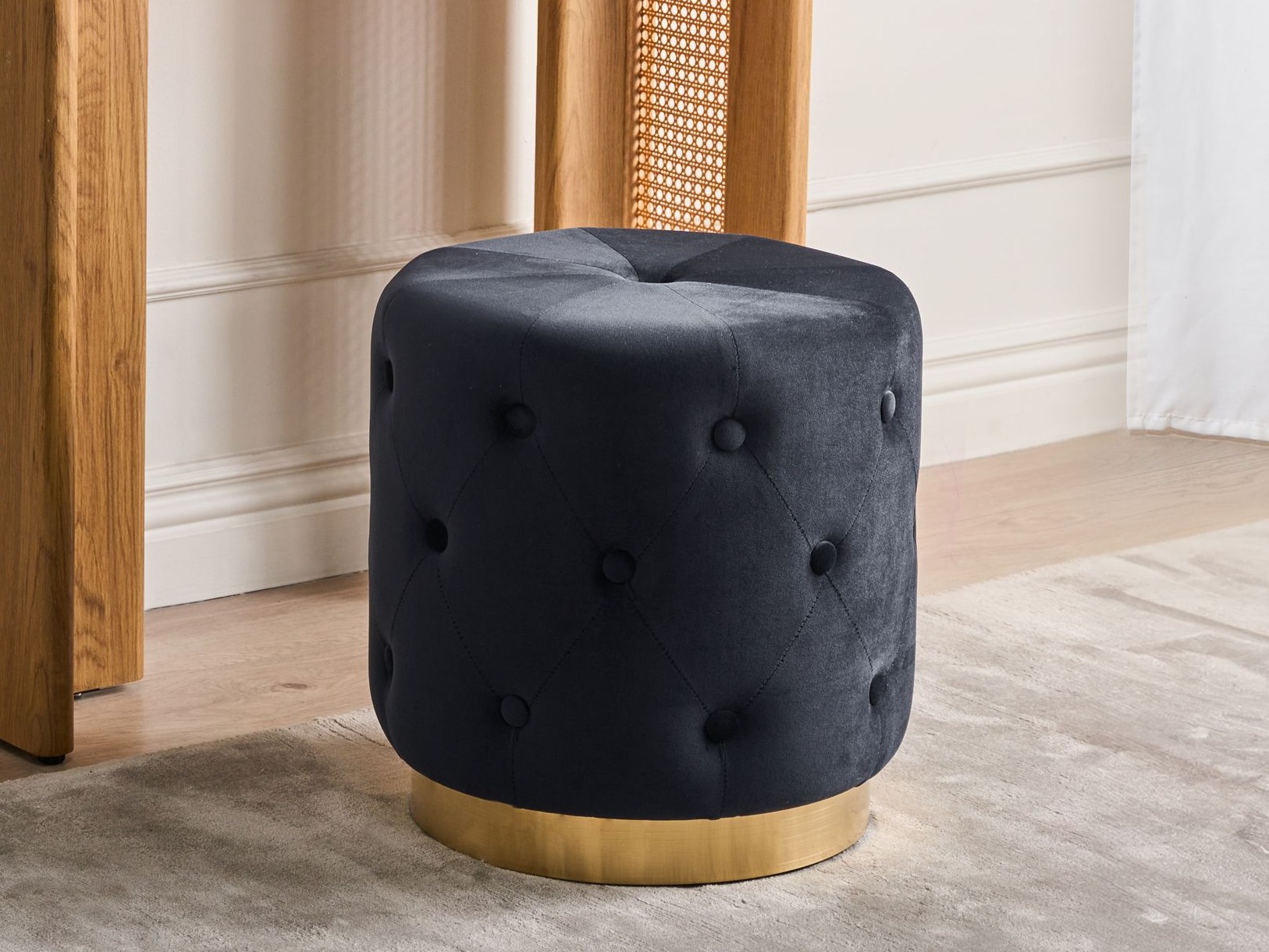 Pufas Berwyn 2856 (Juoda)