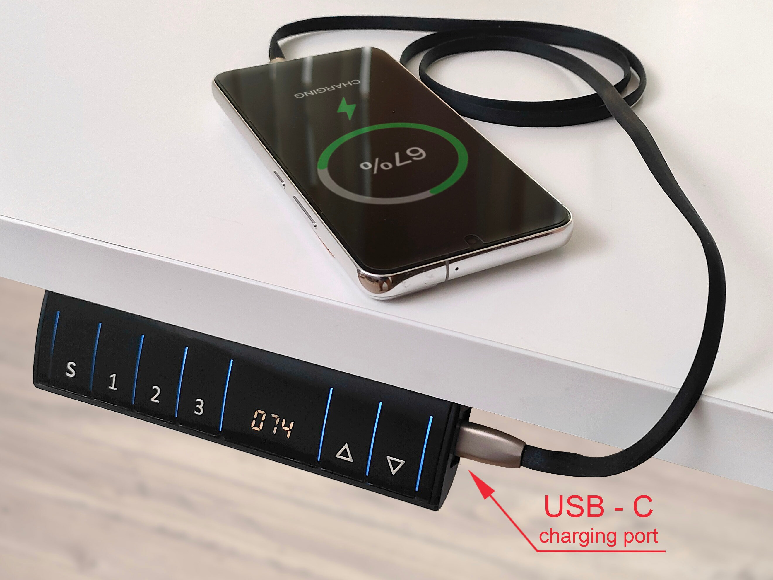 Reguliuojamo aukščio darbo stalas Buffalo 184 (Juoda)