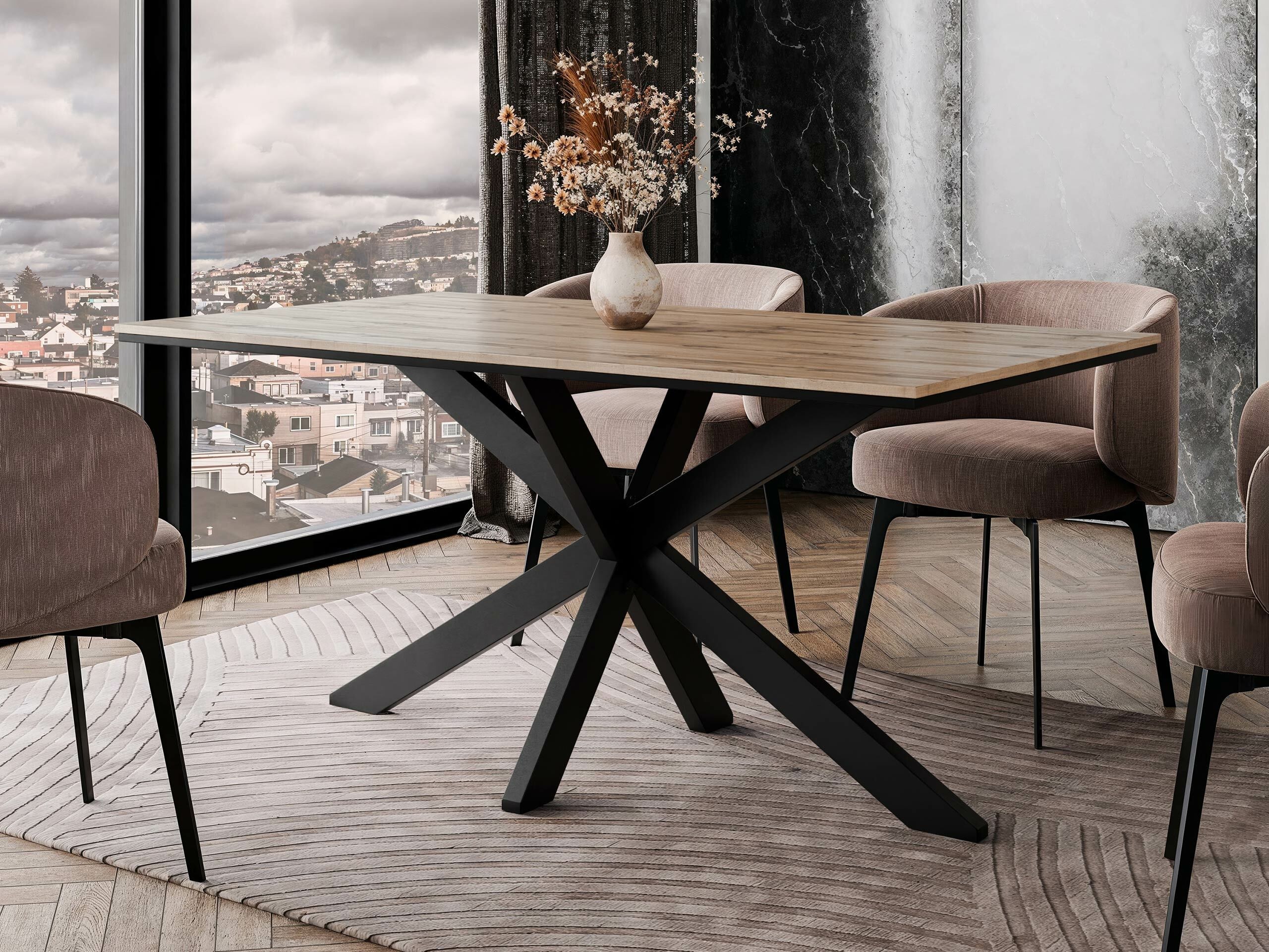 Stalas Goodyear 136 (Votan ąžuolas)