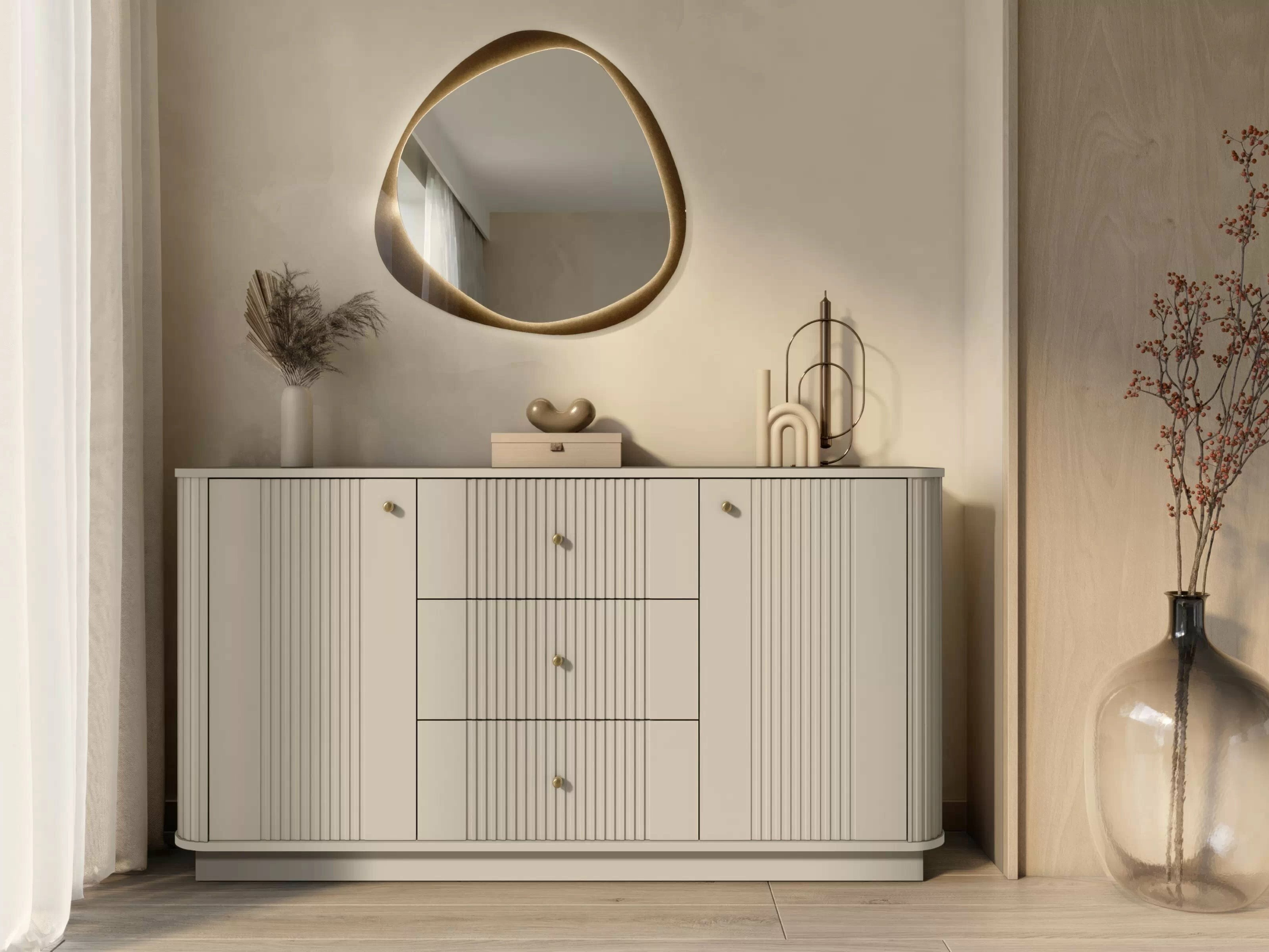 Komoda Levfene 100 (Kašmyras)