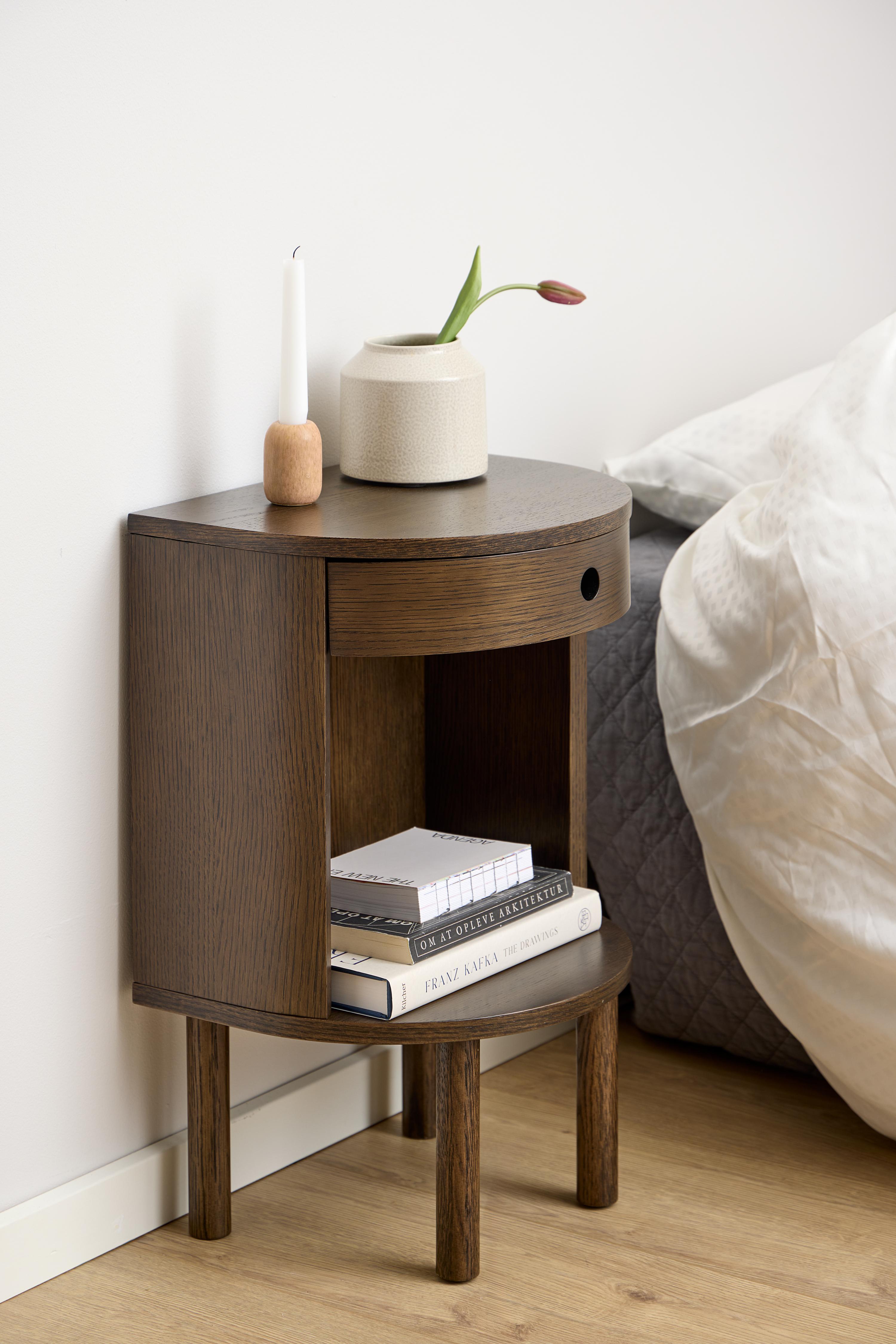 Naktinis staliukas Norsica 987 (Tamsus ąžuolas)