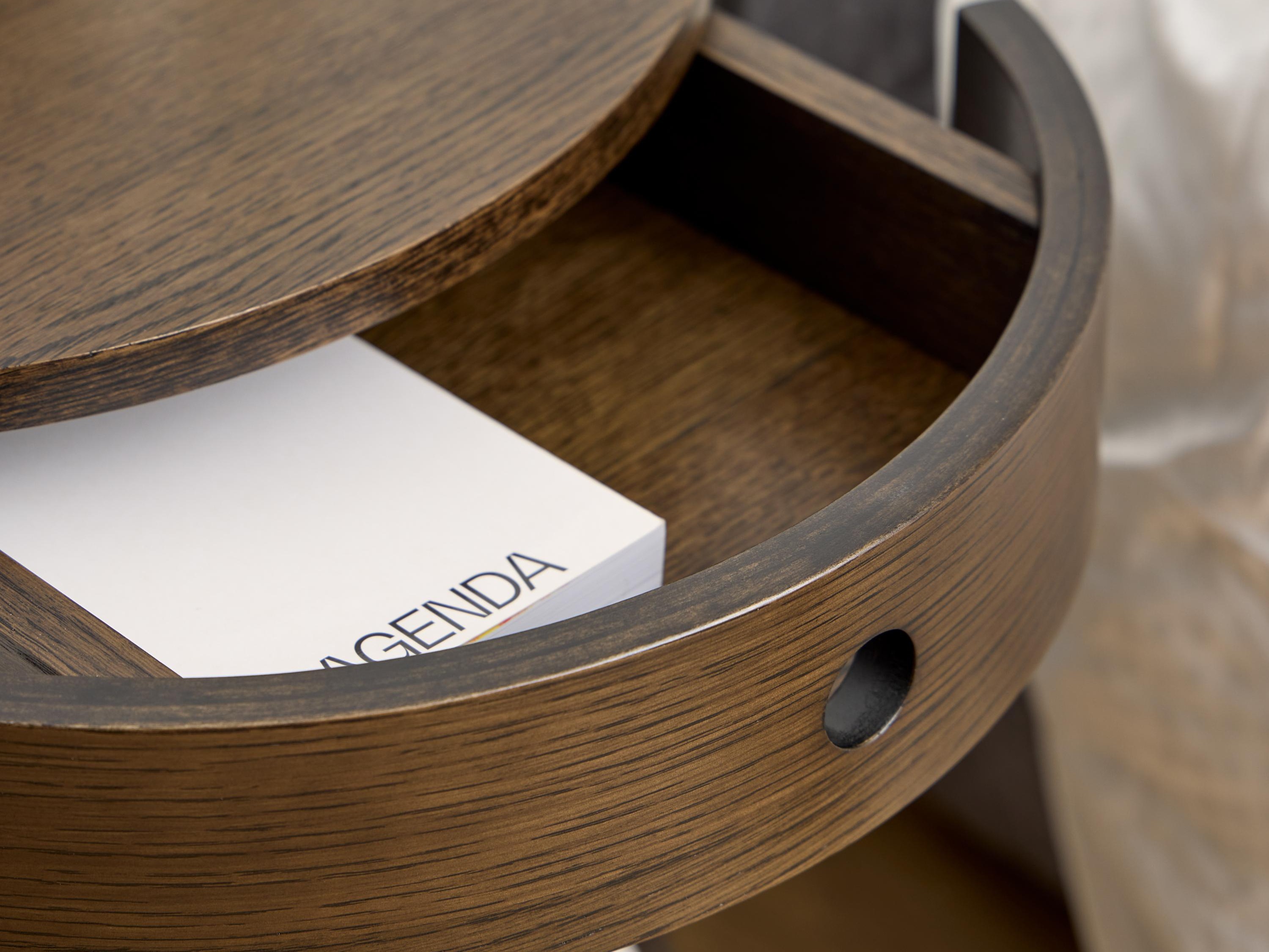 Naktinis staliukas Norsica 987 (Tamsus ąžuolas)