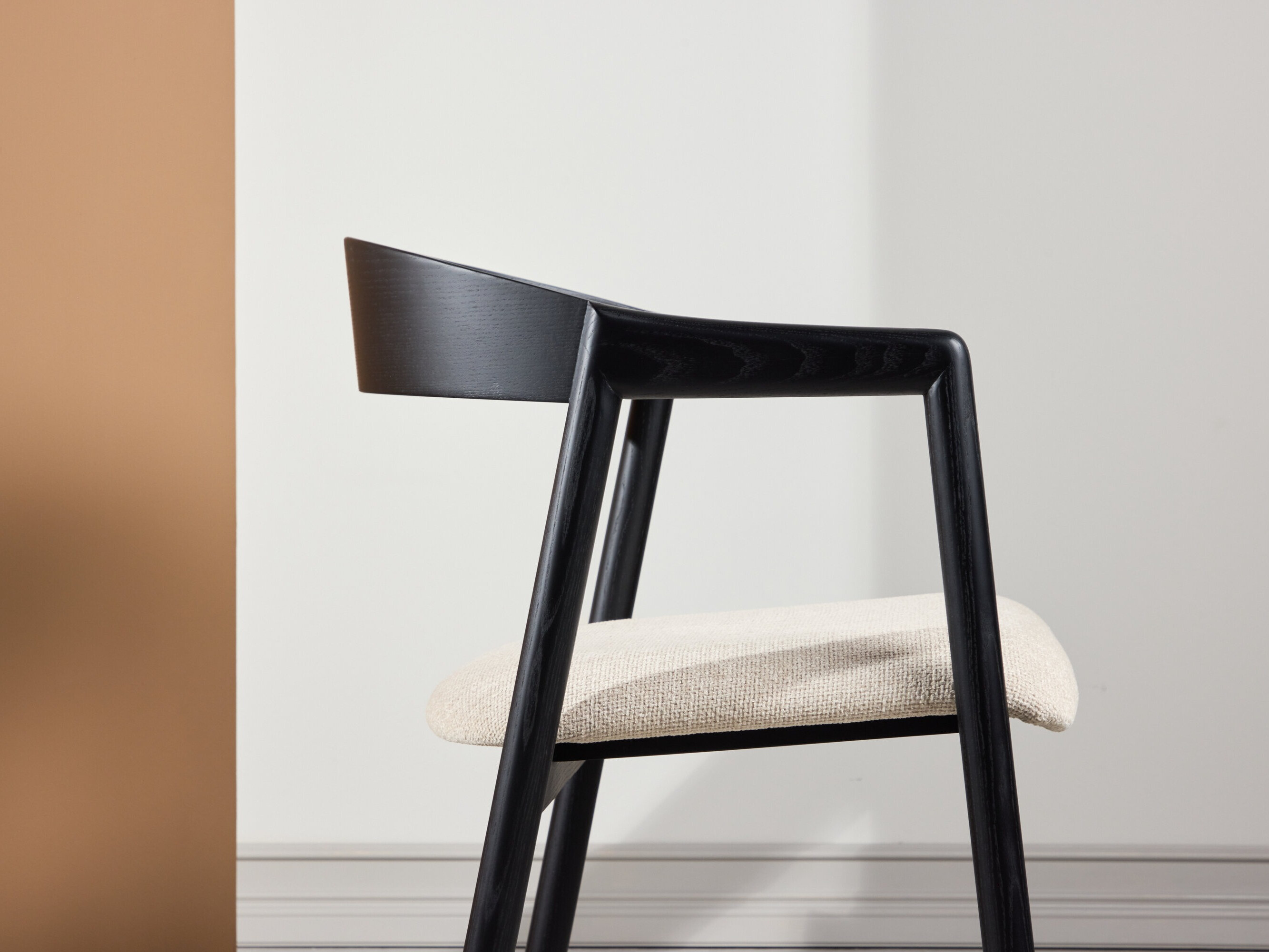 Kėdė Dallas 4939 (Juoda + Smėlinė)