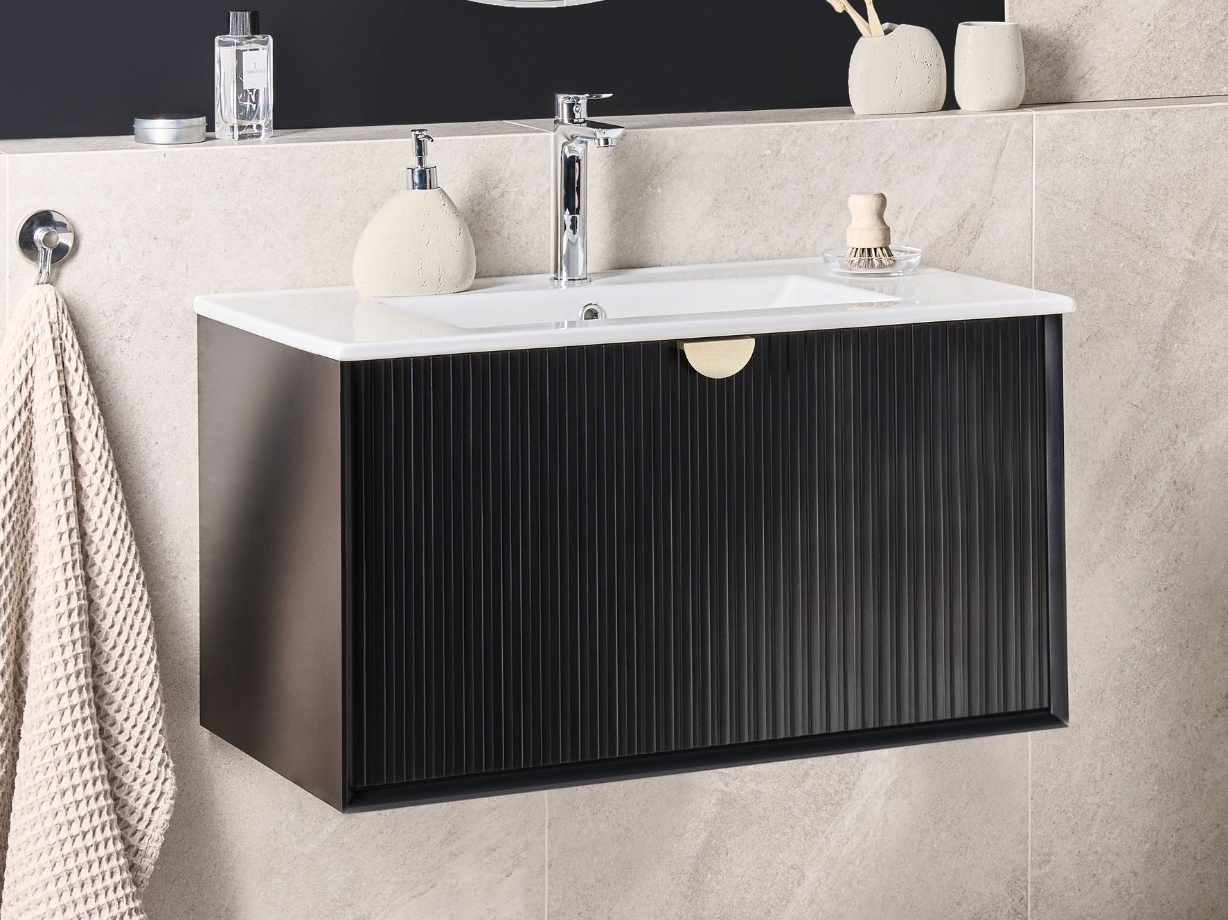 Pakabinama vonios spintelė praustuvui Berwyn 2871 (Juoda)