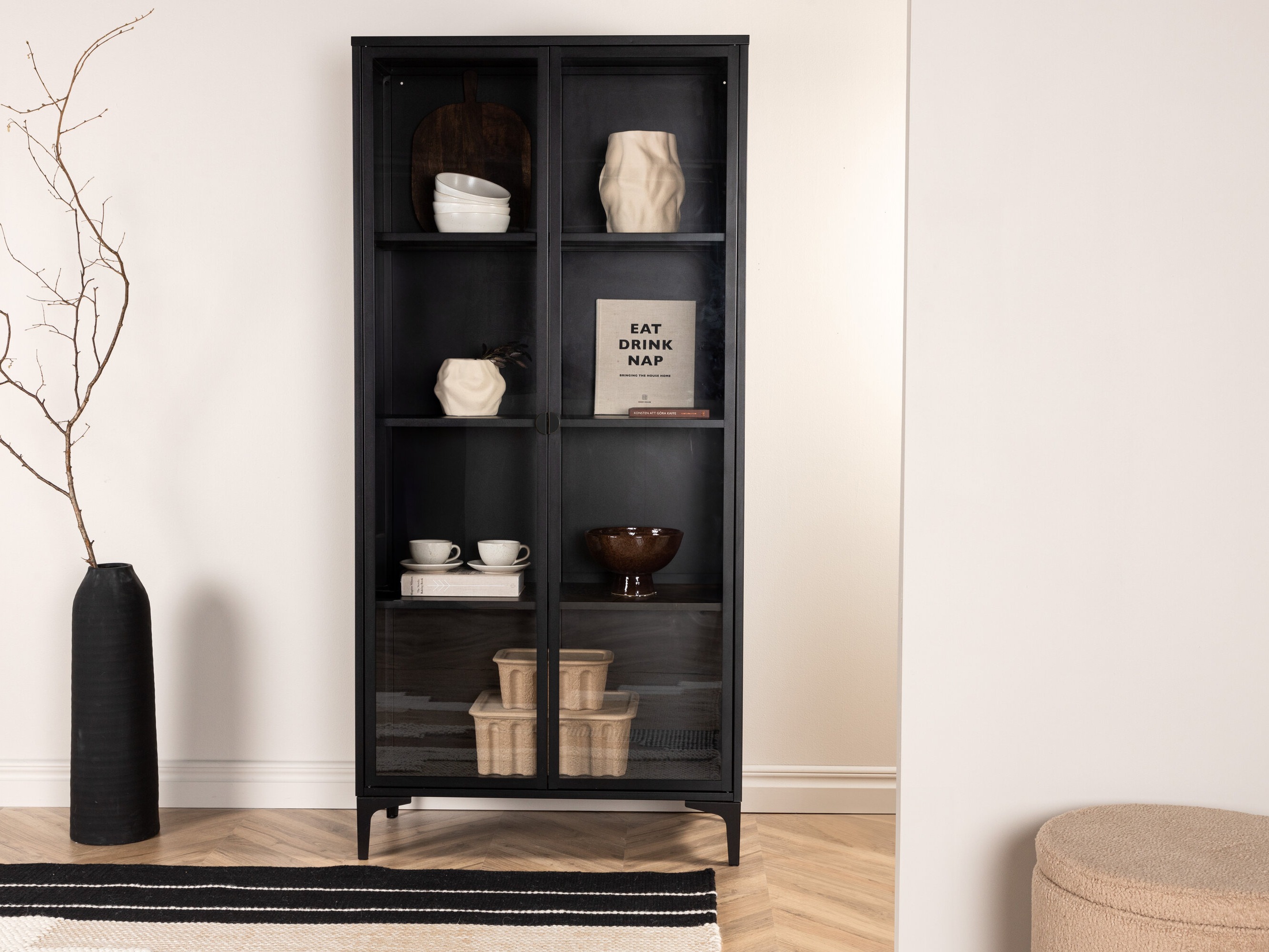 Lentyna Romcamu 103 (Juoda)