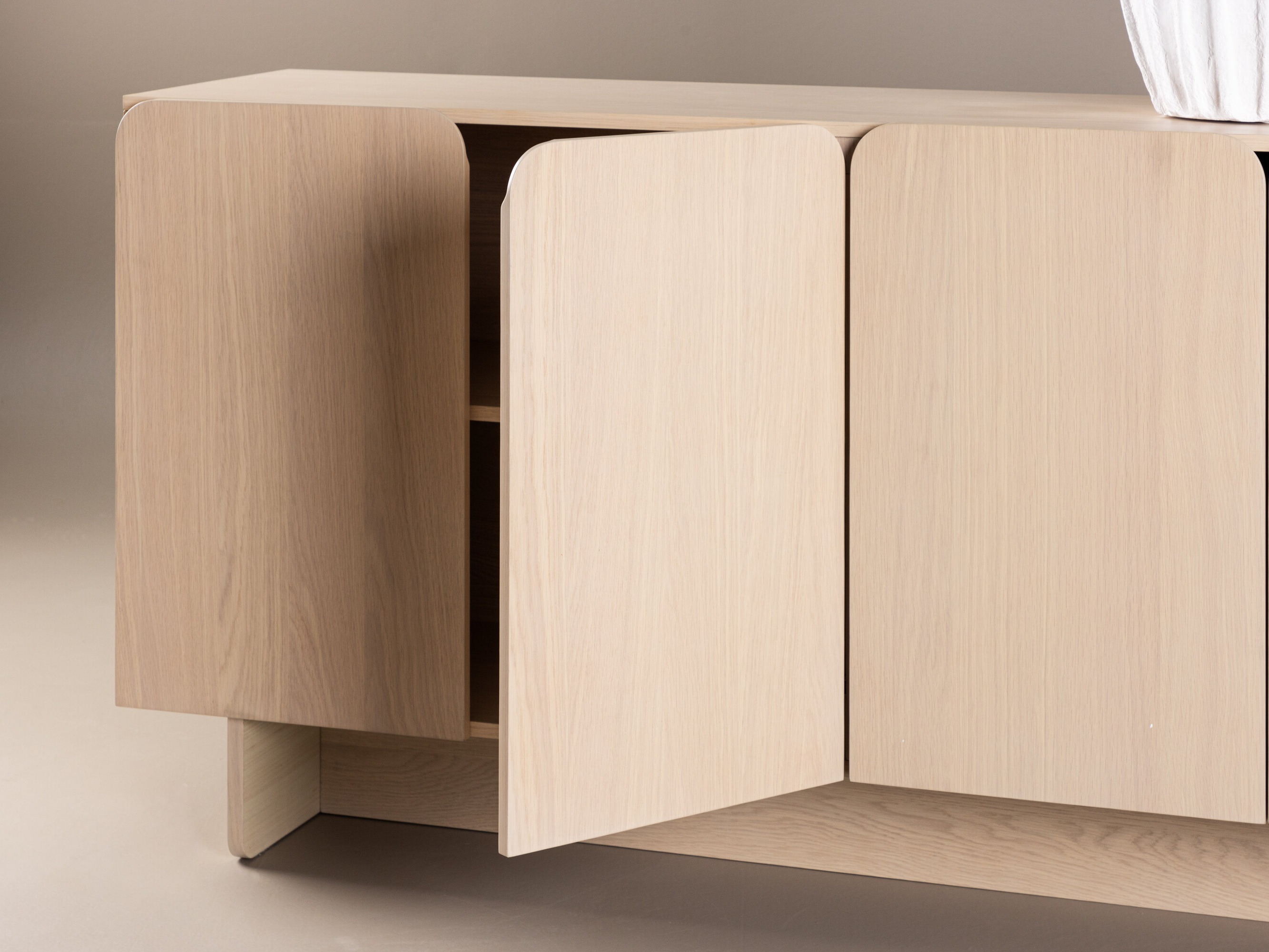 Spintelė Dallas 4979 (Šviesus medis)