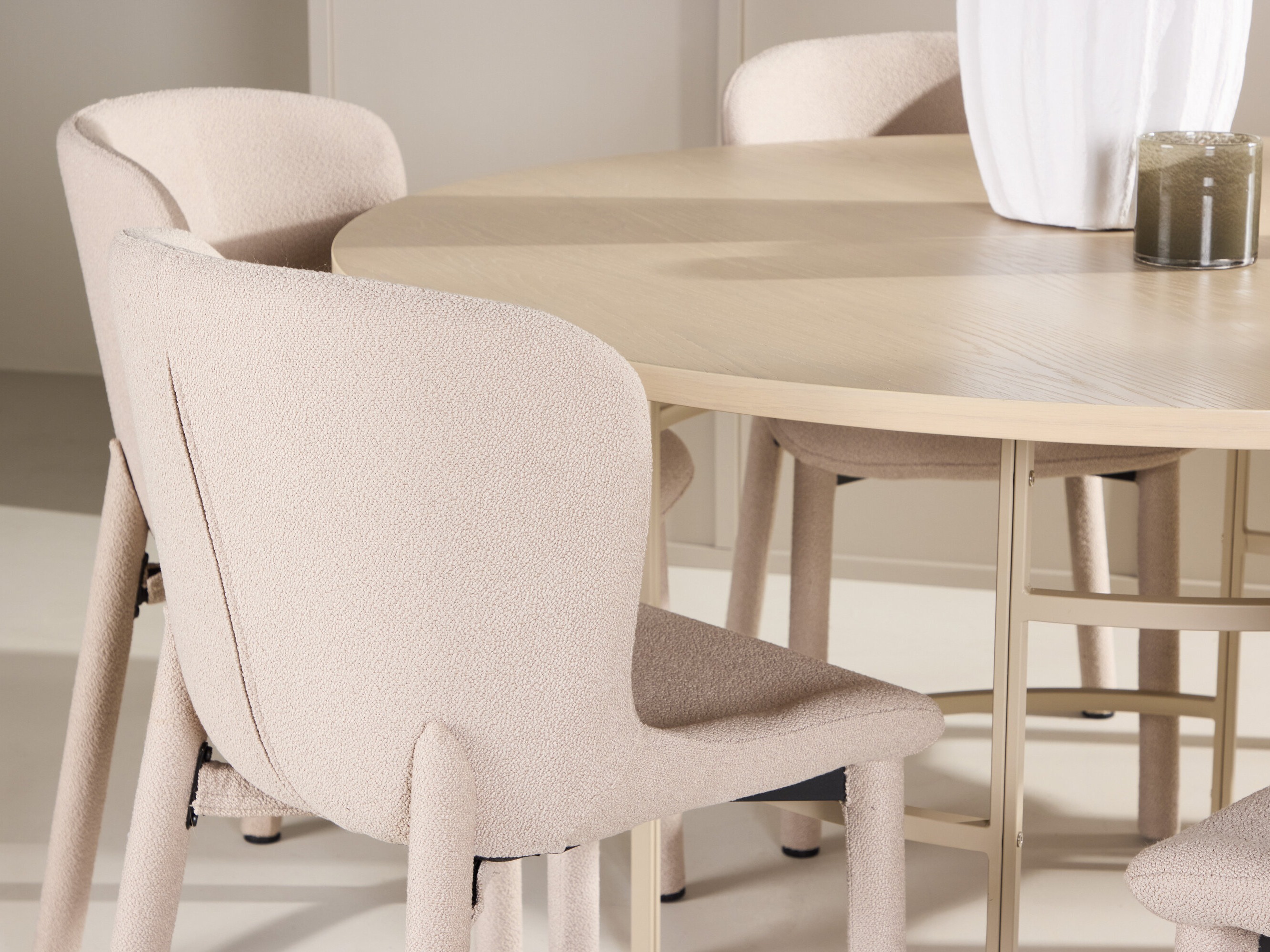 Valgomojo komplektas Dallas 4987 (Šviesi ruda)