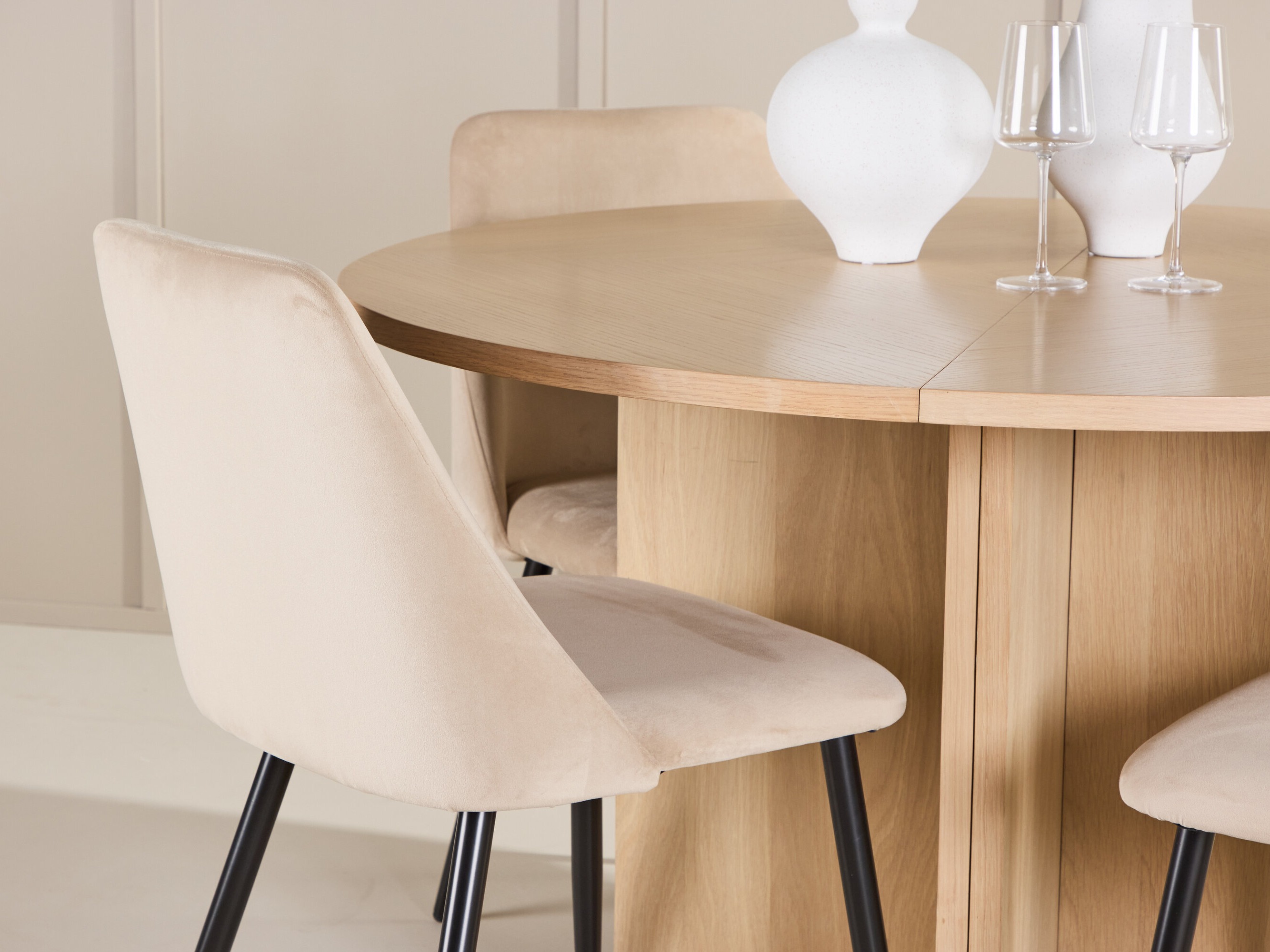 Valgomojo komplektas Dallas 4991 (Ąžuolas)