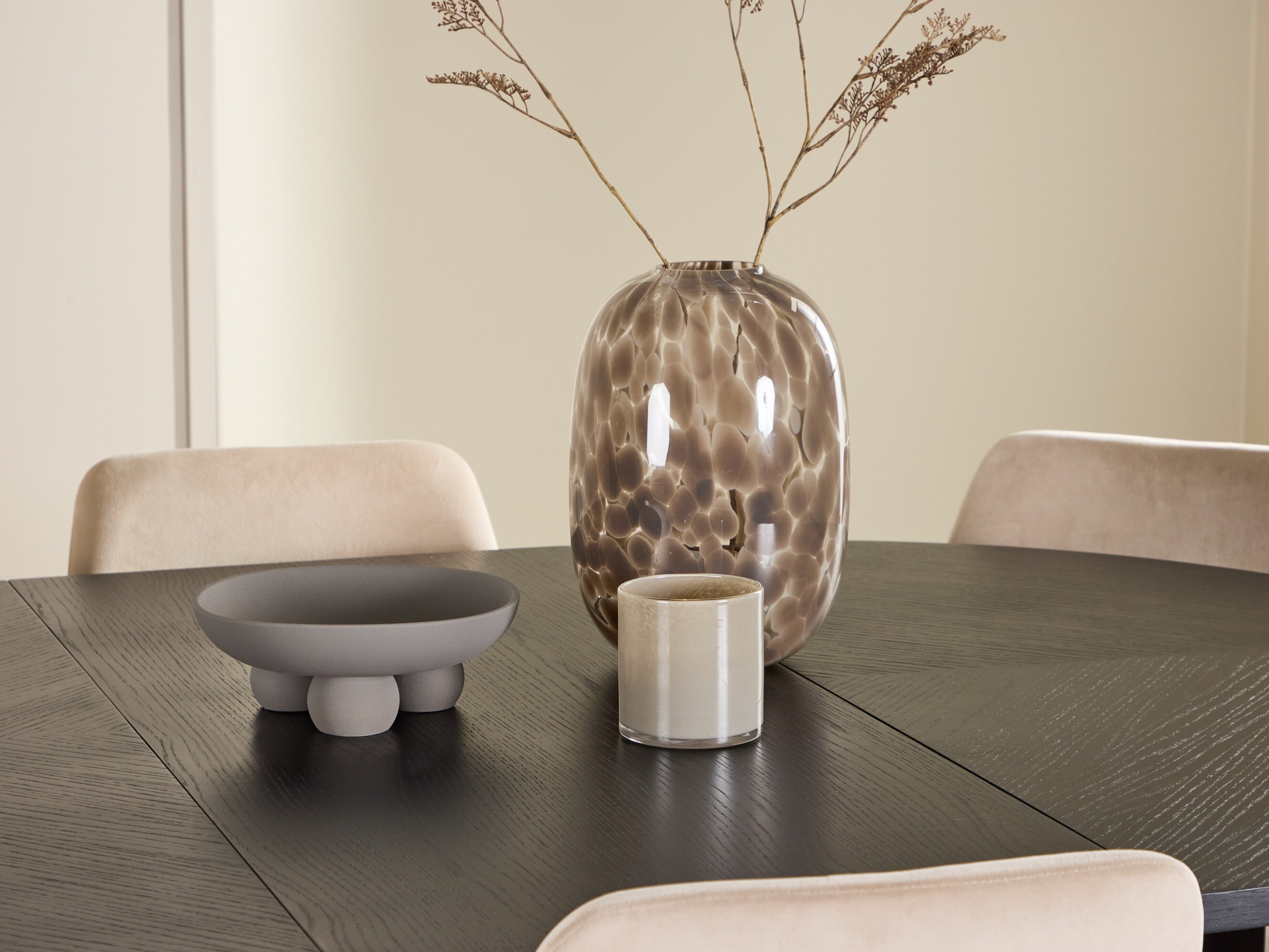 Valgomojo komplektas Dallas 4992 (Juoda)