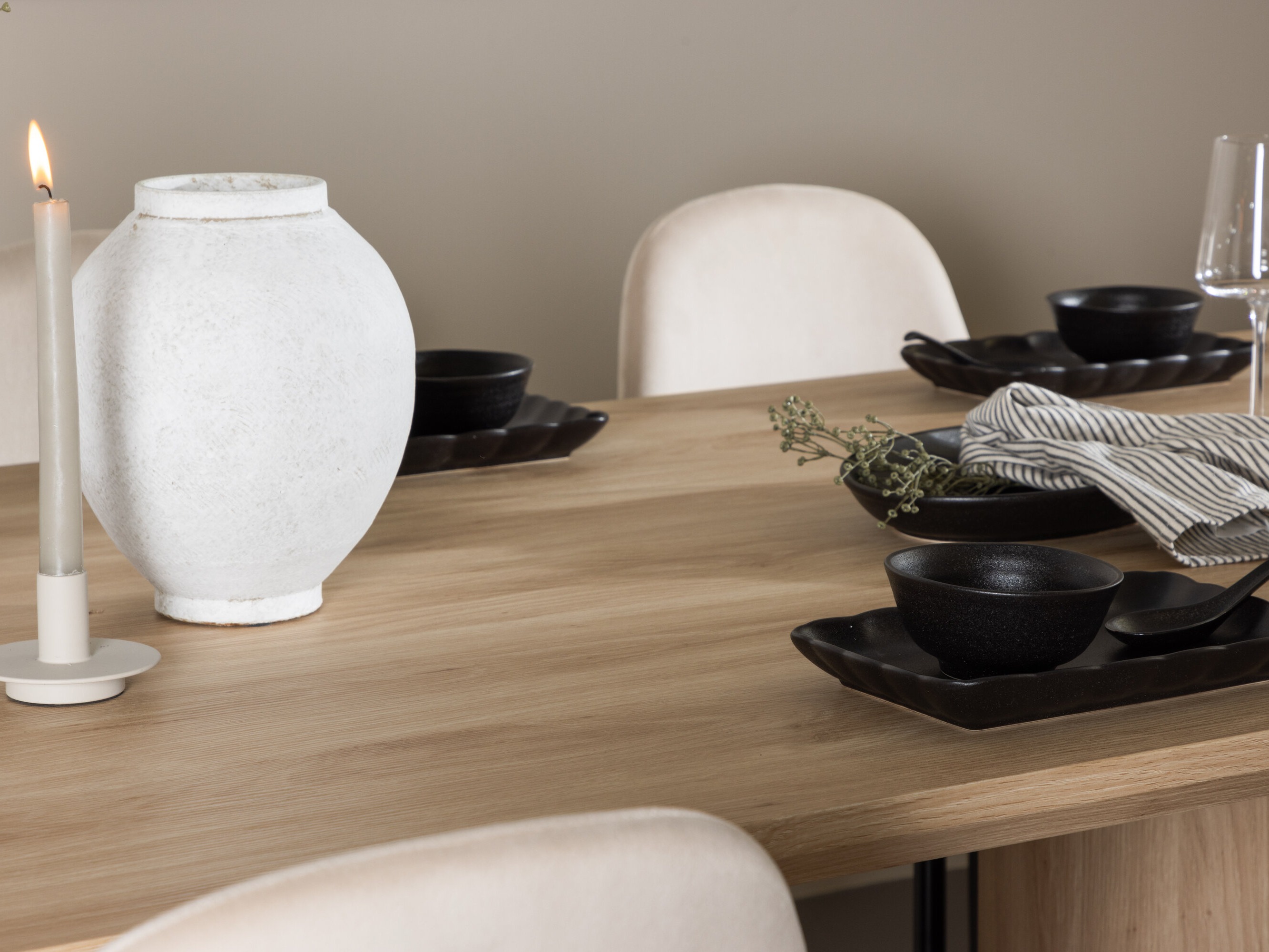 Valgomojo komplektas Dallas 5018 (Smėlinė)