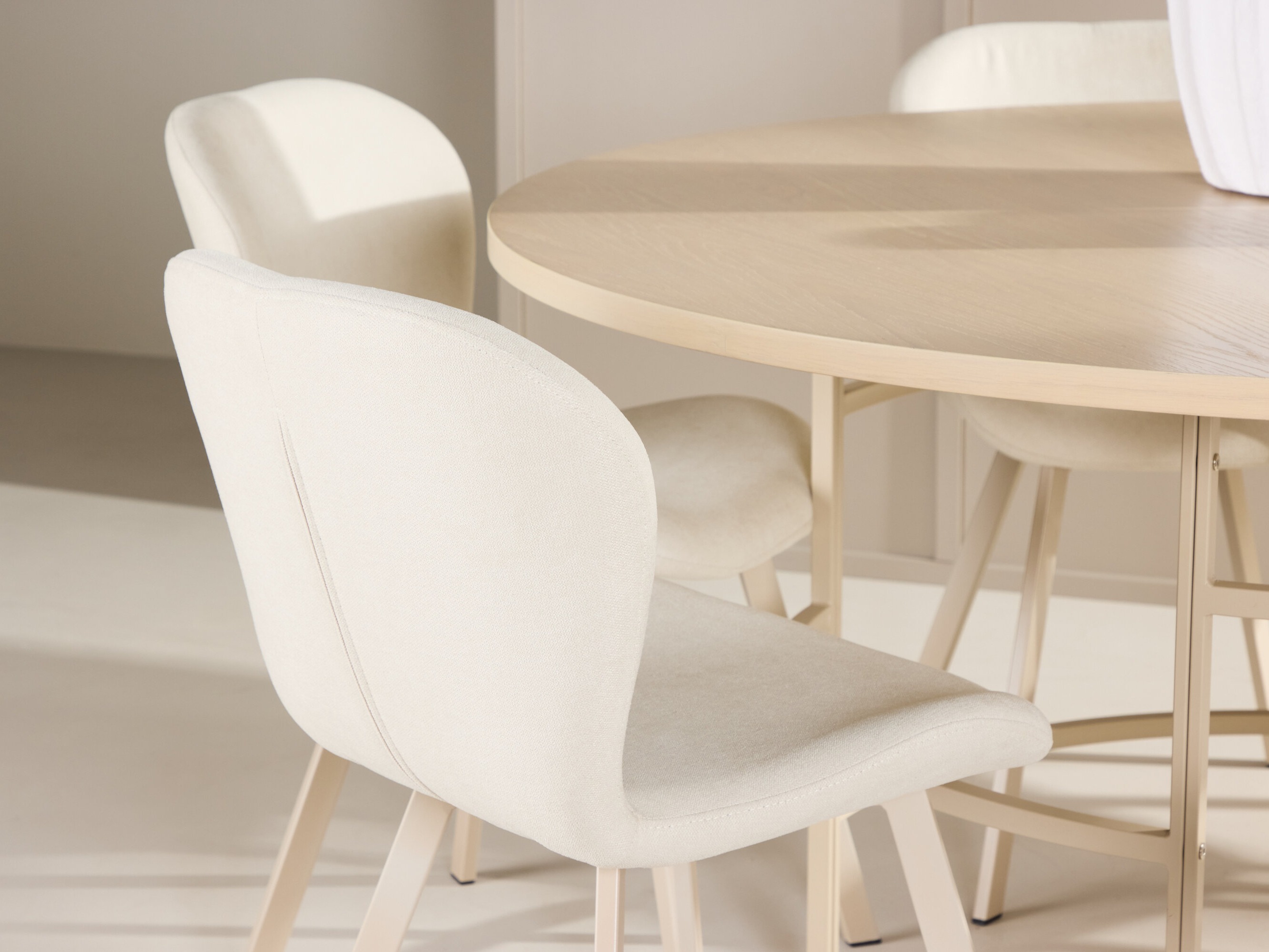 Valgomojo komplektas Dallas 5022