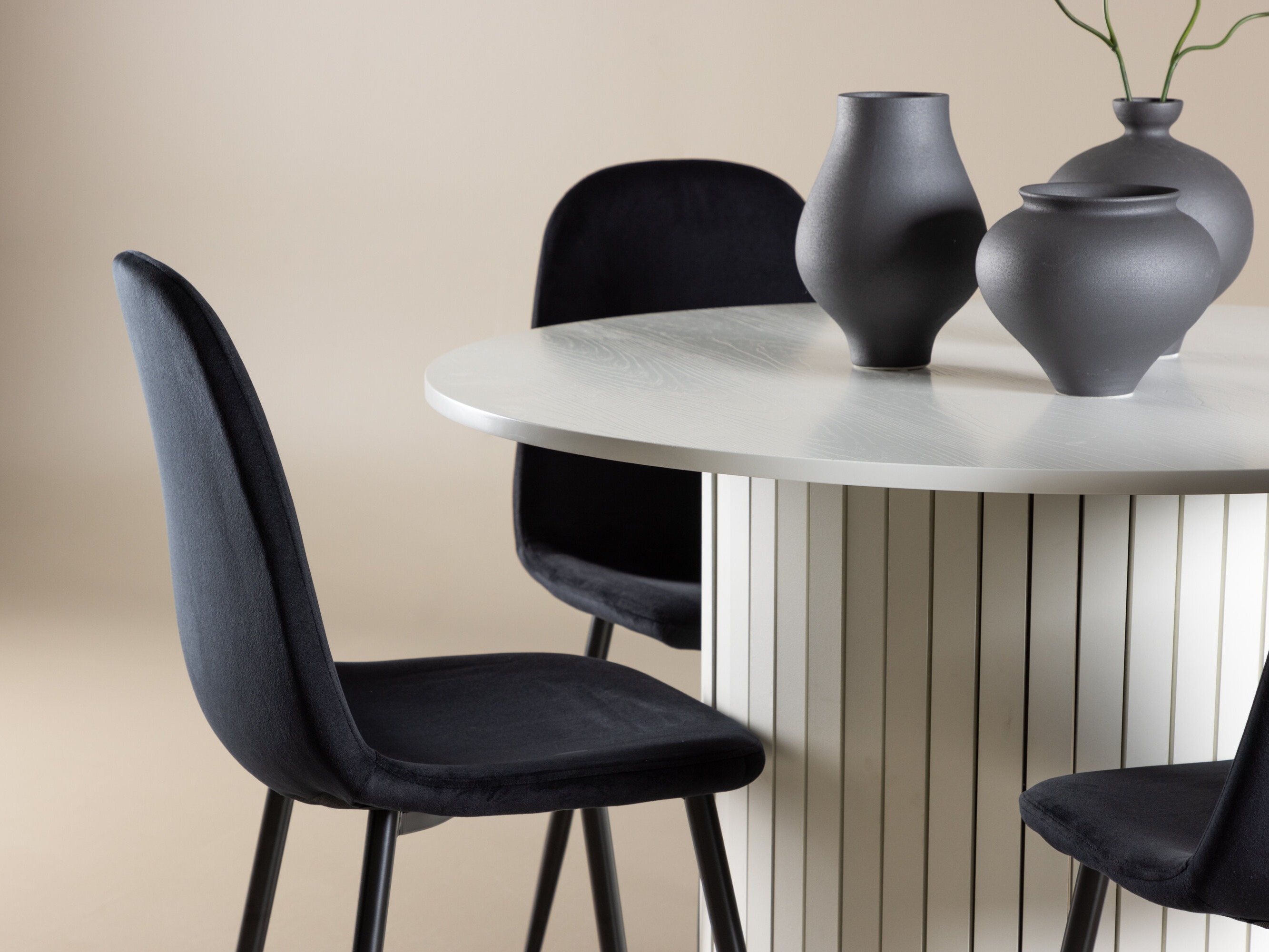 Valgomojo komplektas Dallas 5028 (Juoda)