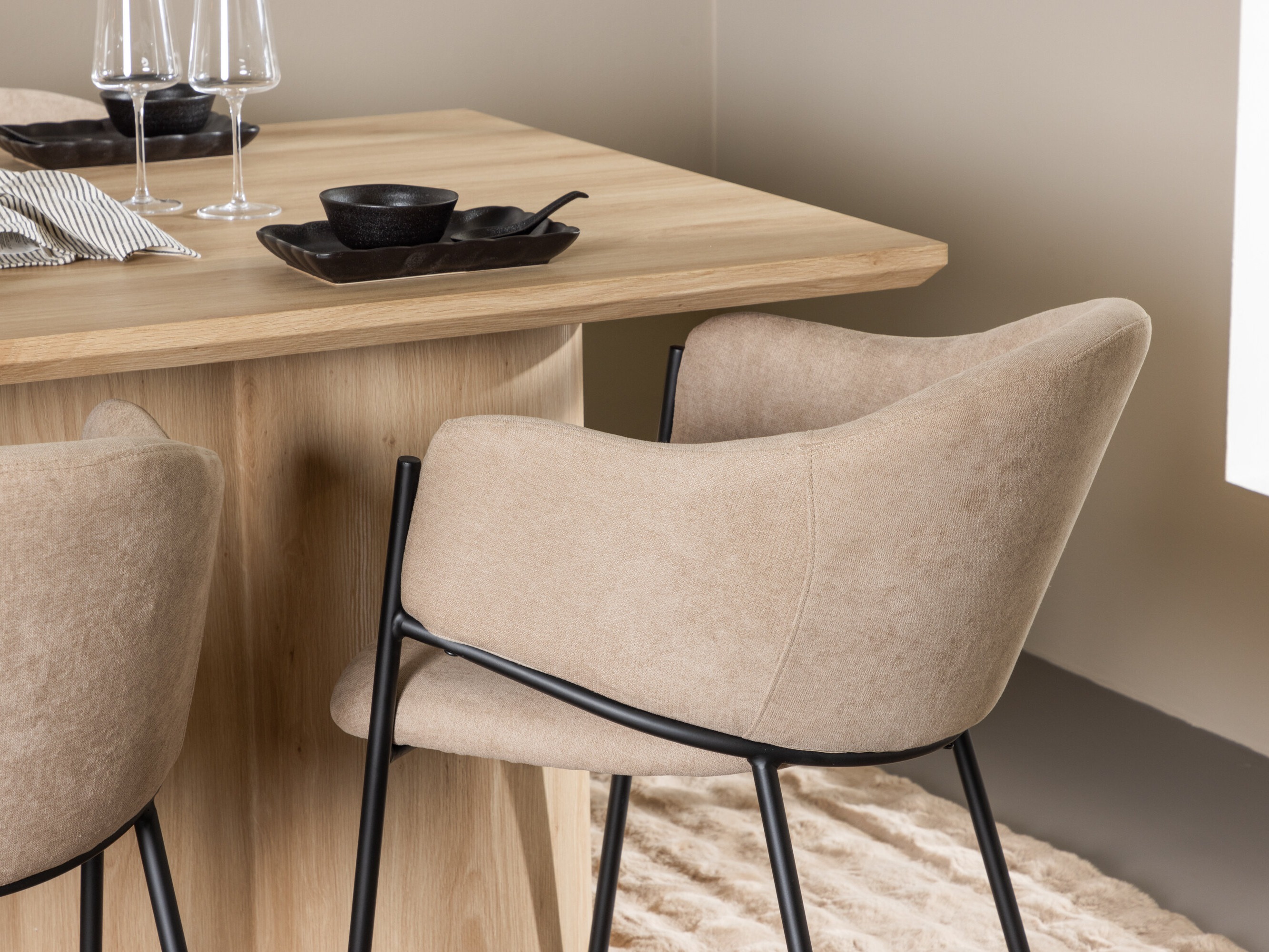 Valgomojo komplektas Dallas 5070