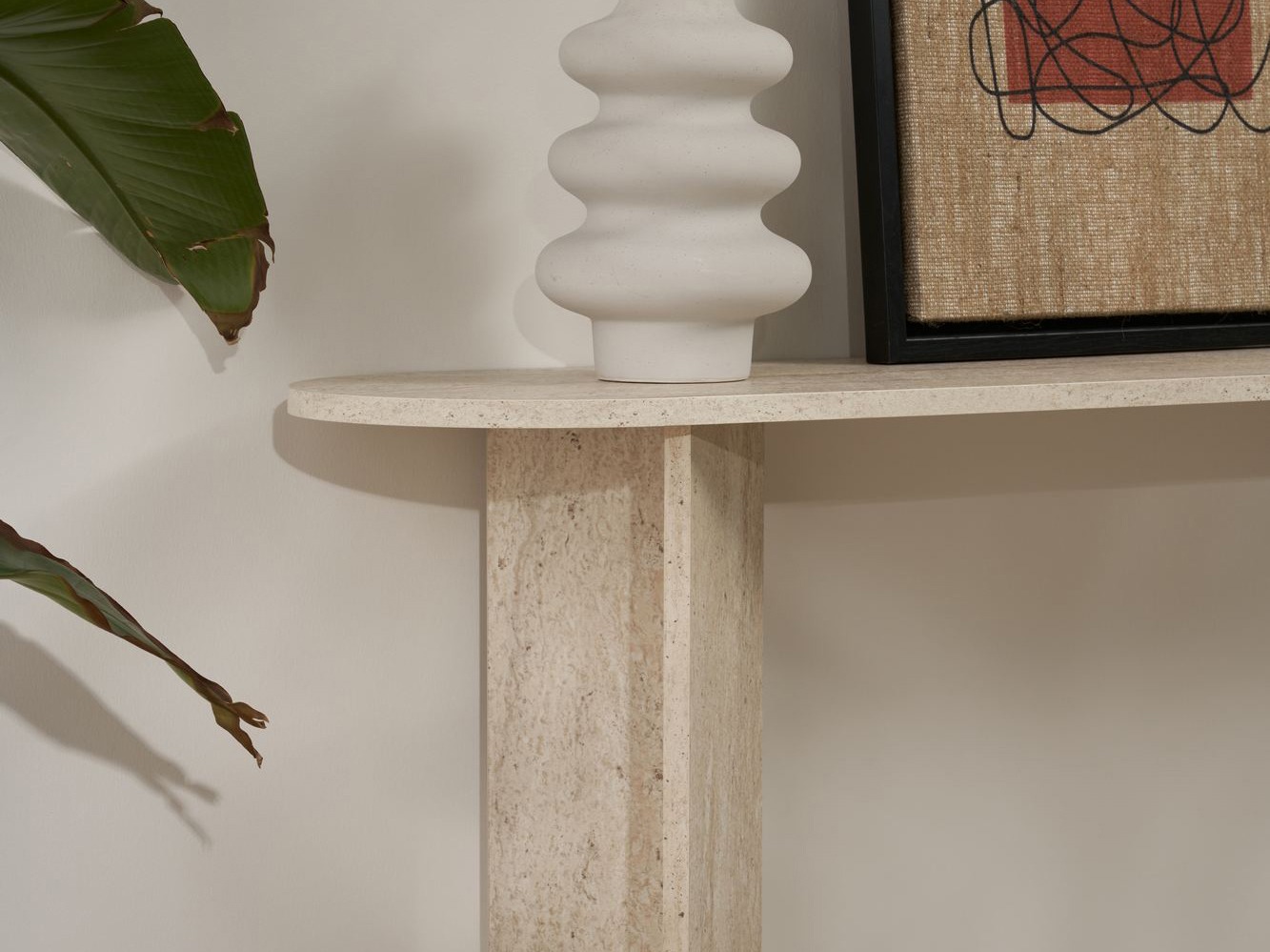 Konsolė Novato 133 (Šviesus travertinas)