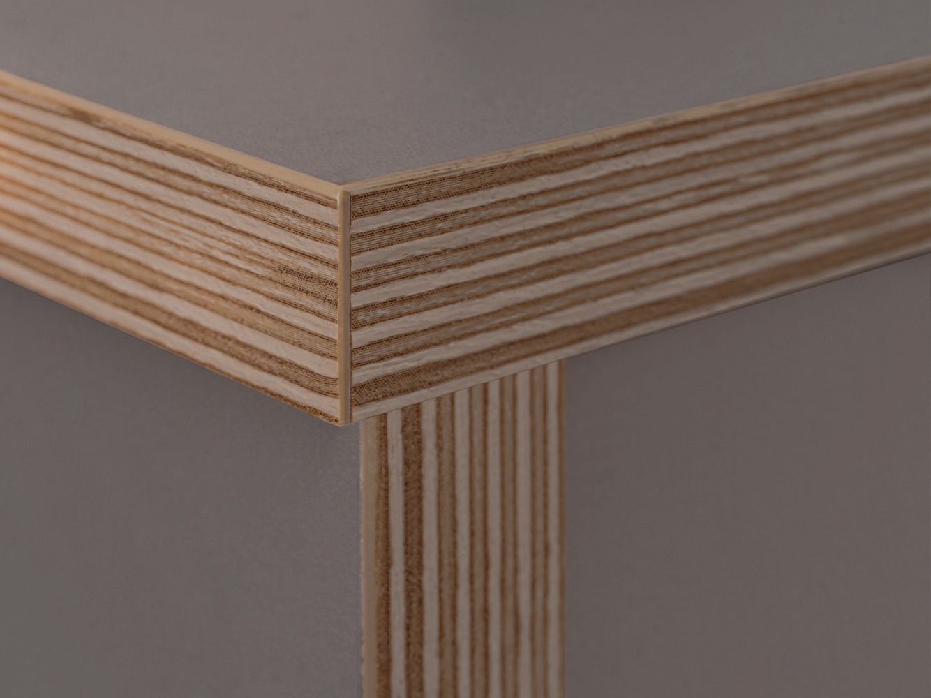 Spinta Fivetri 104 (Pilkai ruda)