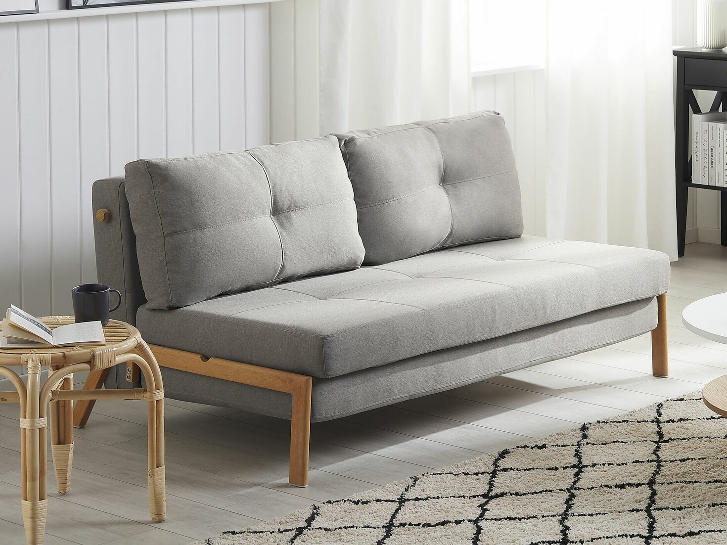 Sofa lova ST8175 su smulkiu defektu
