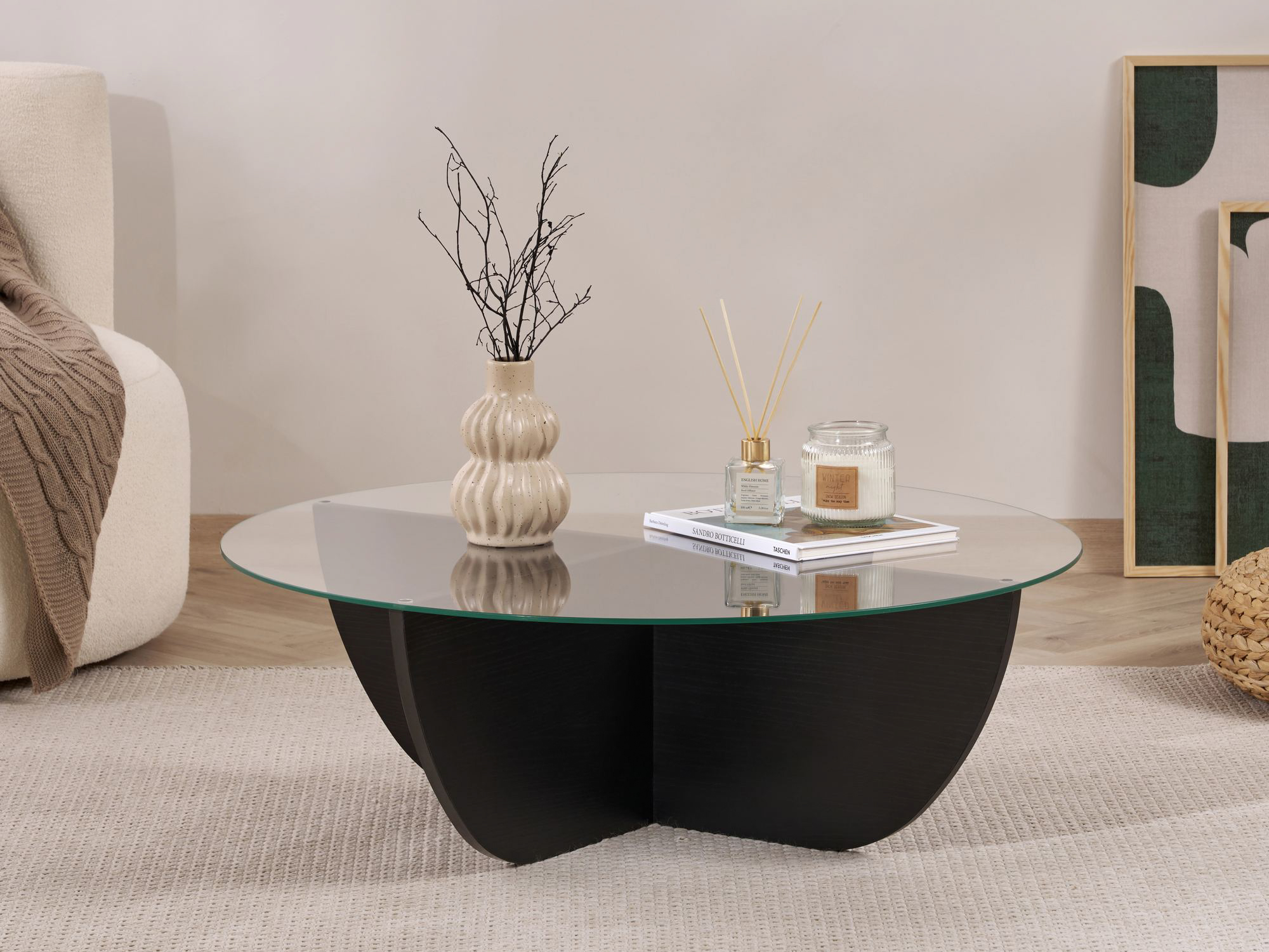 Žurnalinis staliukas Novato 140 (Juoda)