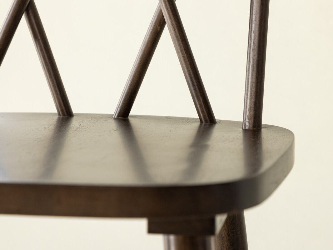 Pusbario kėdė ST8184