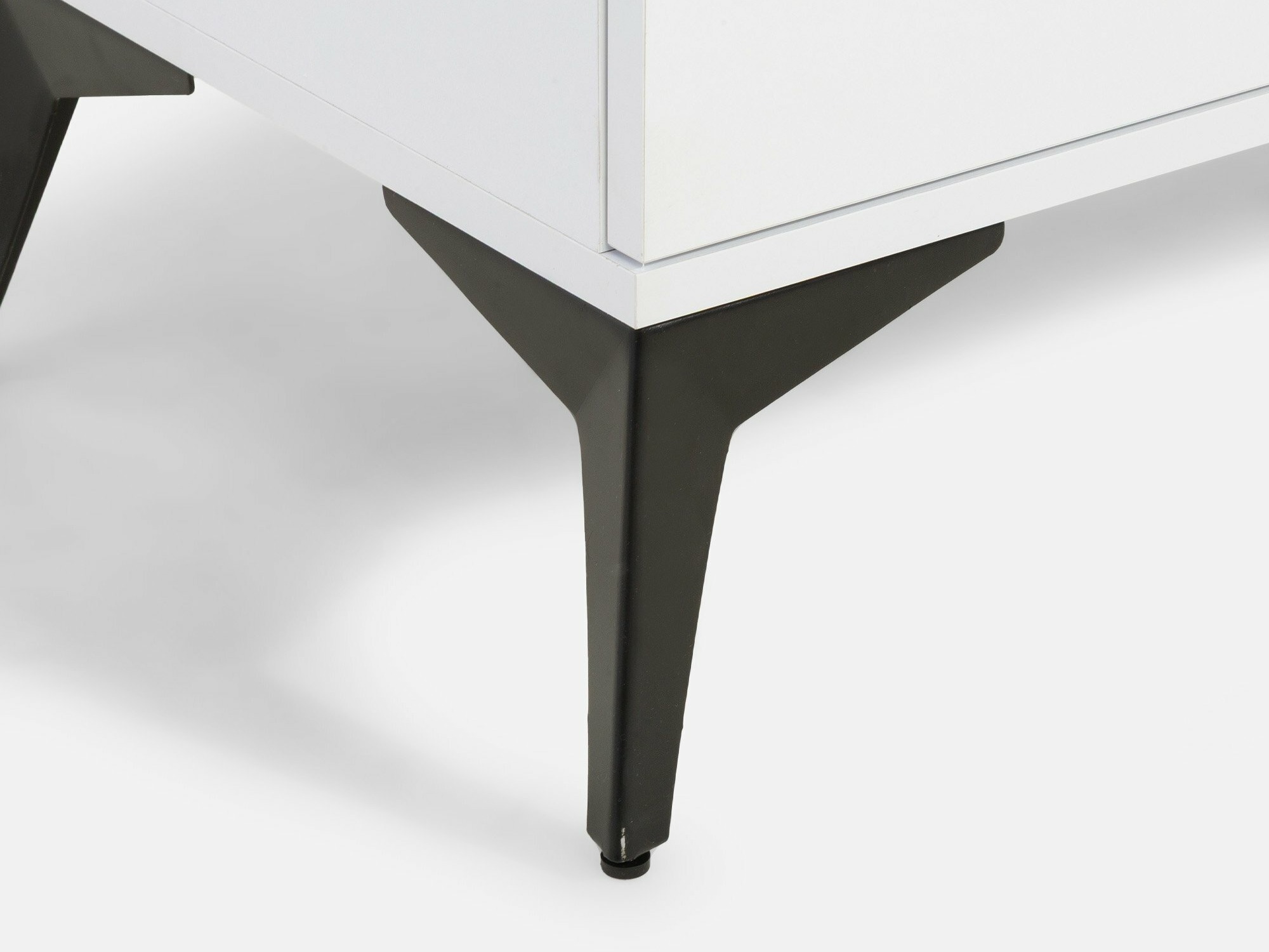 Batų dėžė Nolrevu 111