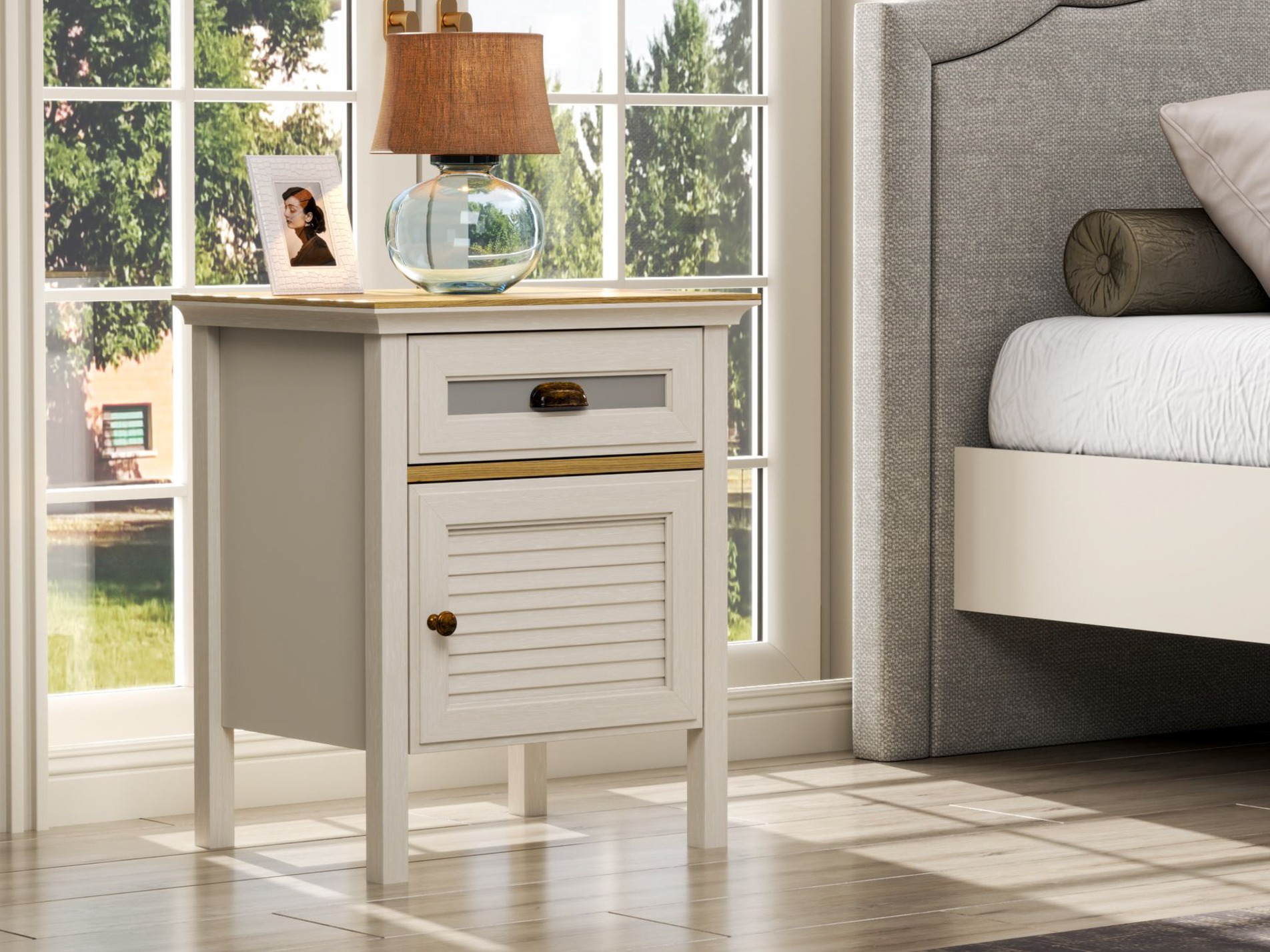 Naktinis staliukas Melvero 122