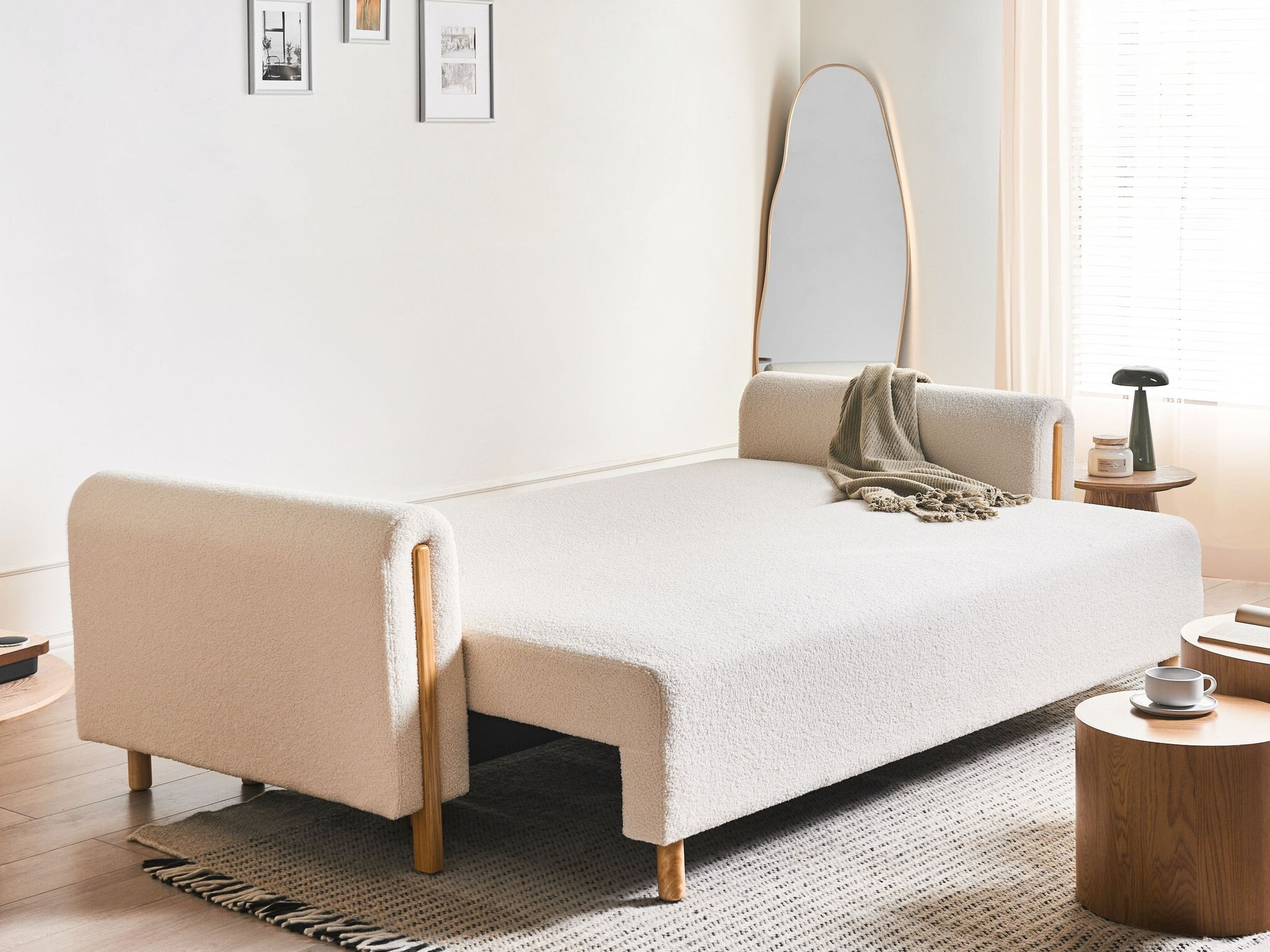 Sofa lova Berwyn 2936 (Balta)