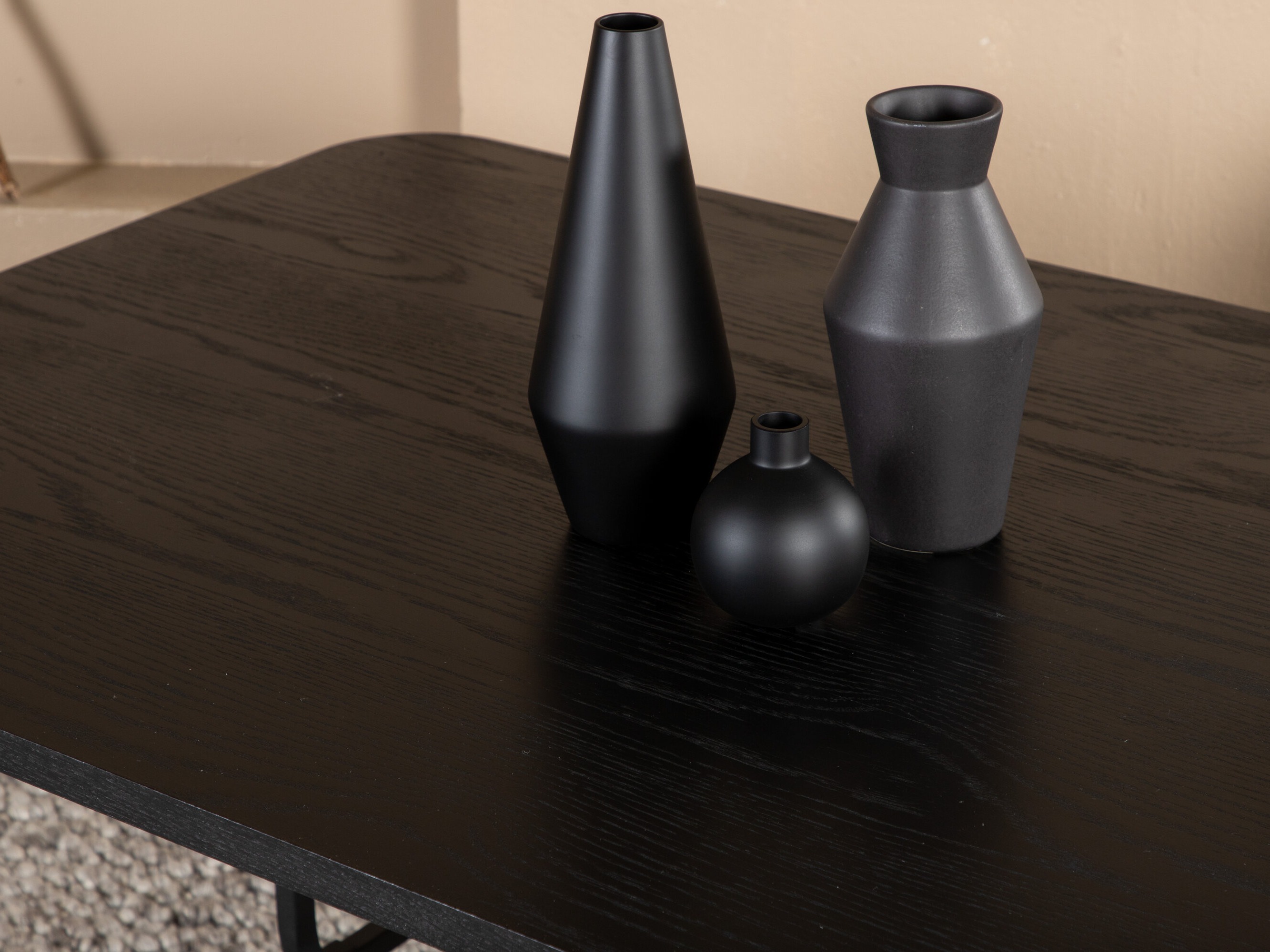 Stalas Dallas 1717 (Juoda)