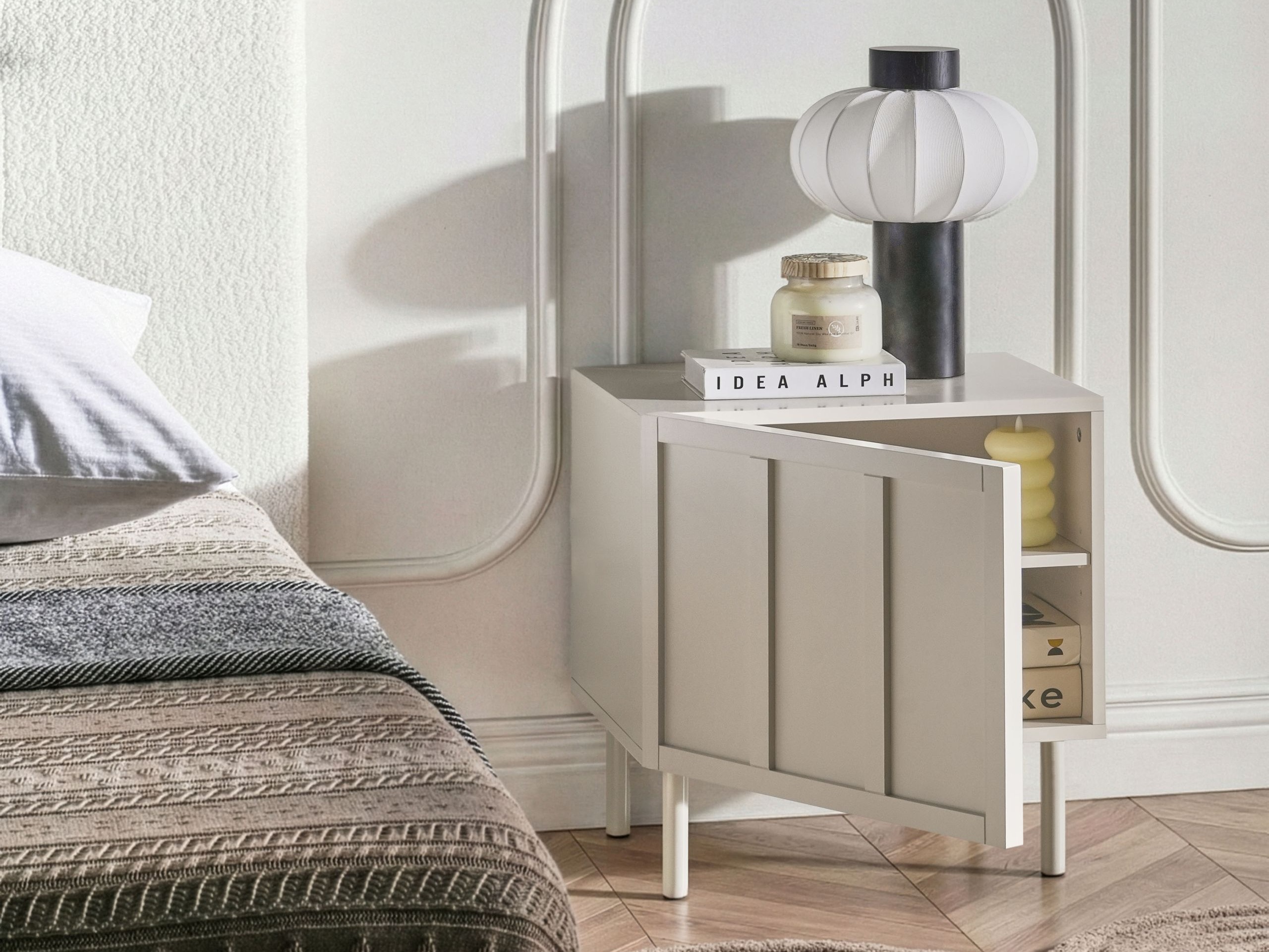 Naktinis staliukas Berwyn 3058