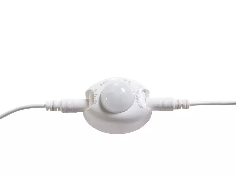 Lova Berwyn 3141 (Šviesus medis)