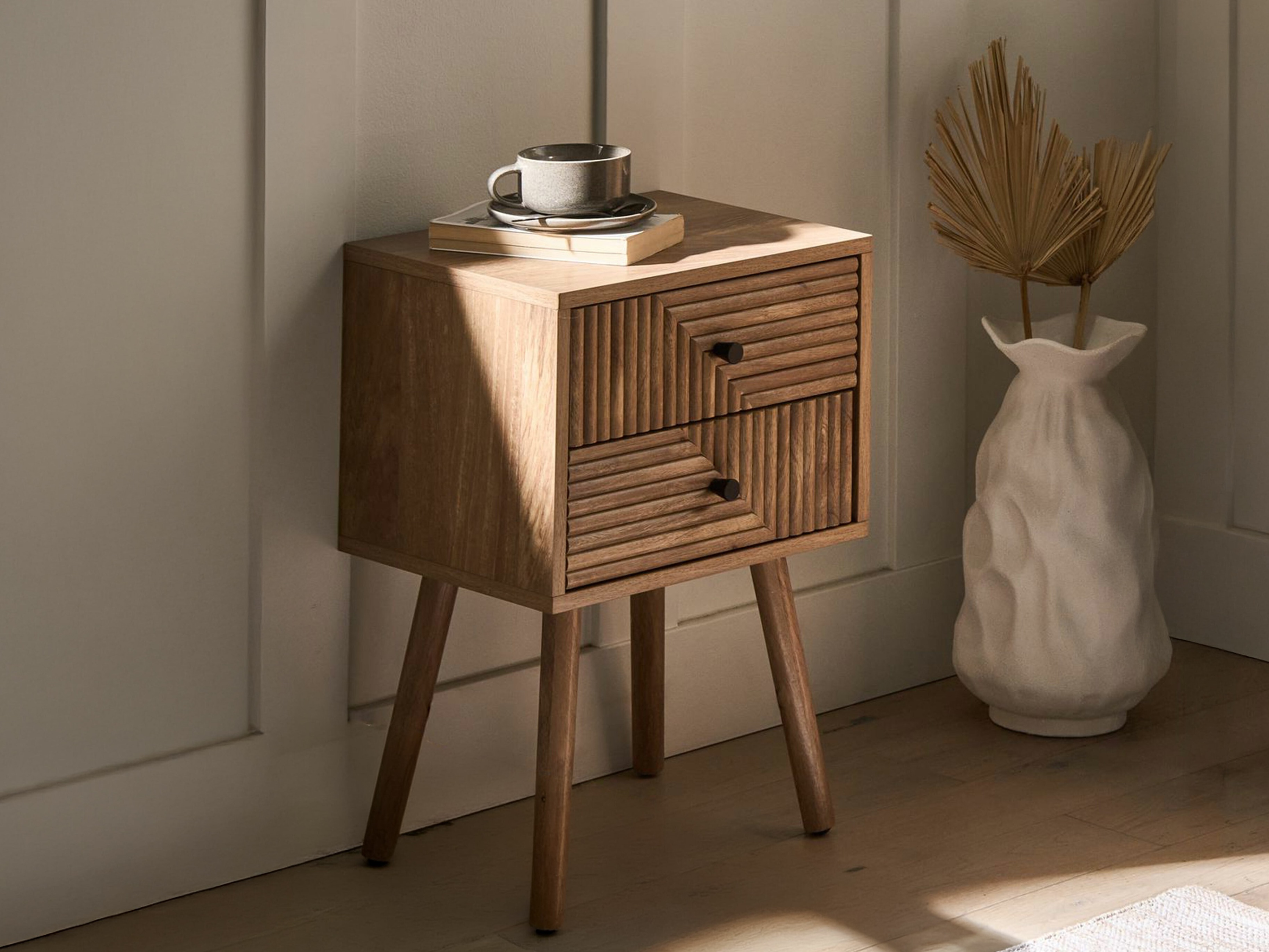 Naktinis staliukas Fivnole 100