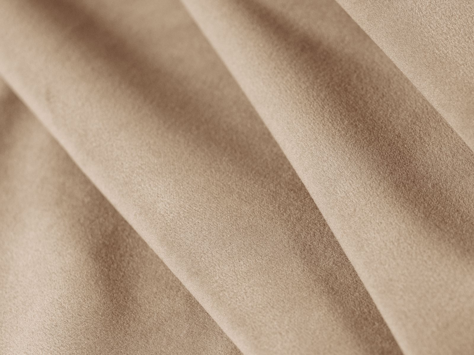Lova Beckley 333 (Magic Velvet 2282 + Vega 56)