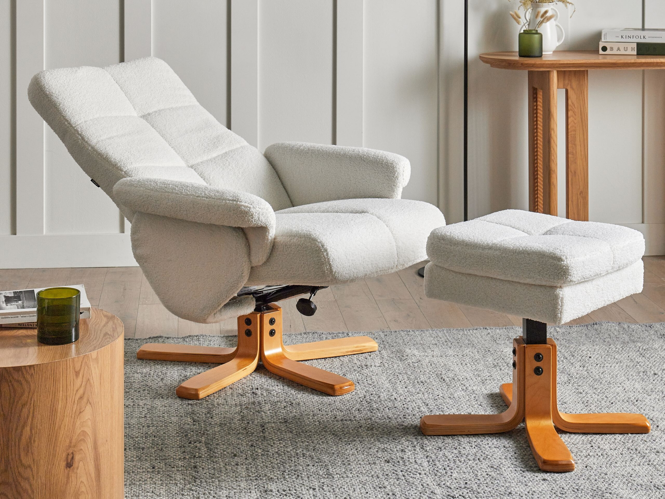 Fotelis reglaineris Berwyn 3195 (Balta)