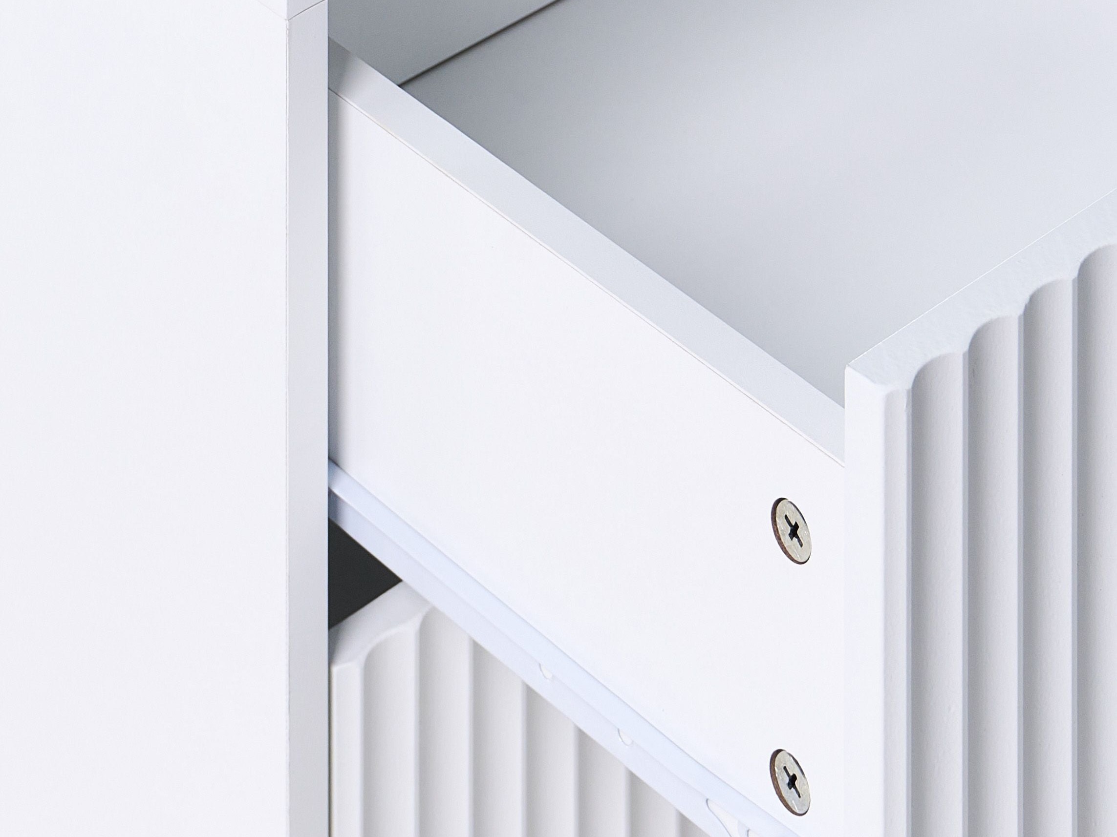 Naktinis staliukas Livodeu 100