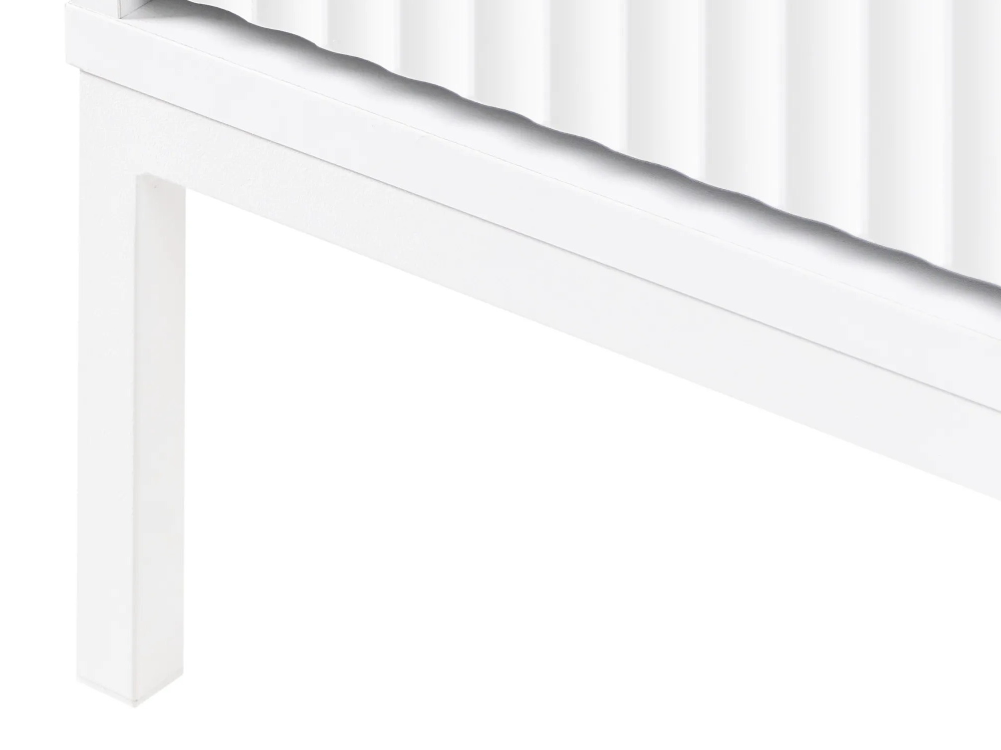 TV staliukas Livodeu 102