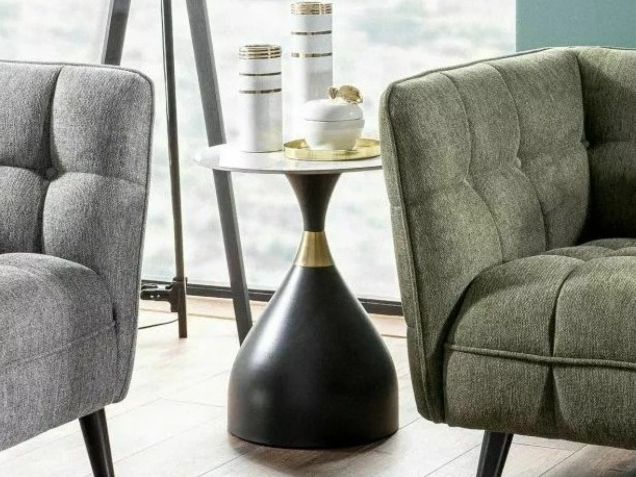 Žurnalinis staliukas Detroit 937