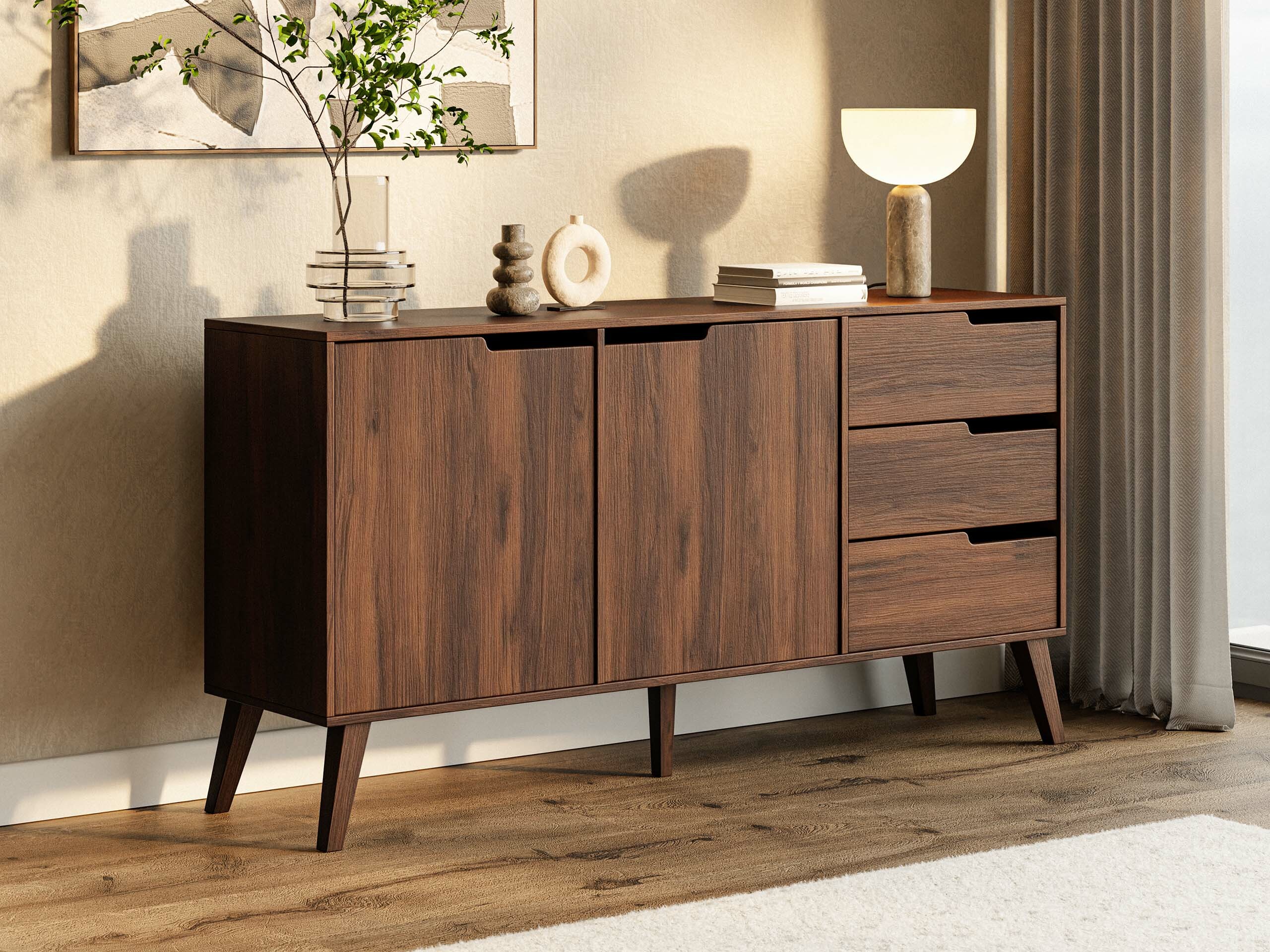 Komoda Otis (Graikinis riešutas)