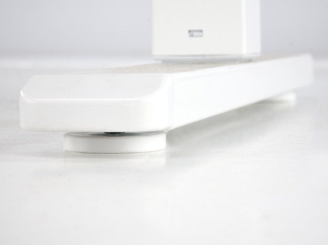 Reguliuojamo aukščio darbo stalas ST8491