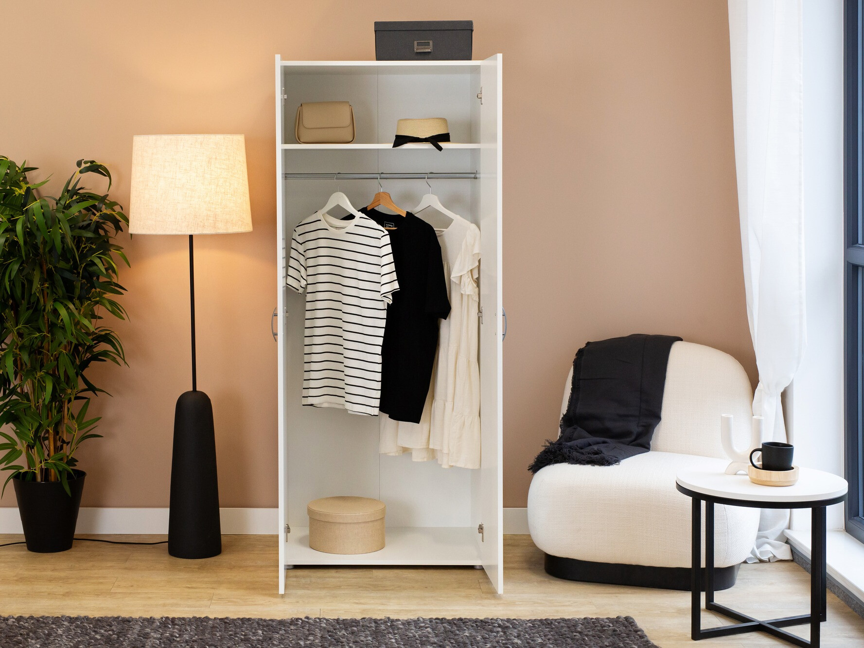 Spinta ST8509 su smulkiu defektu