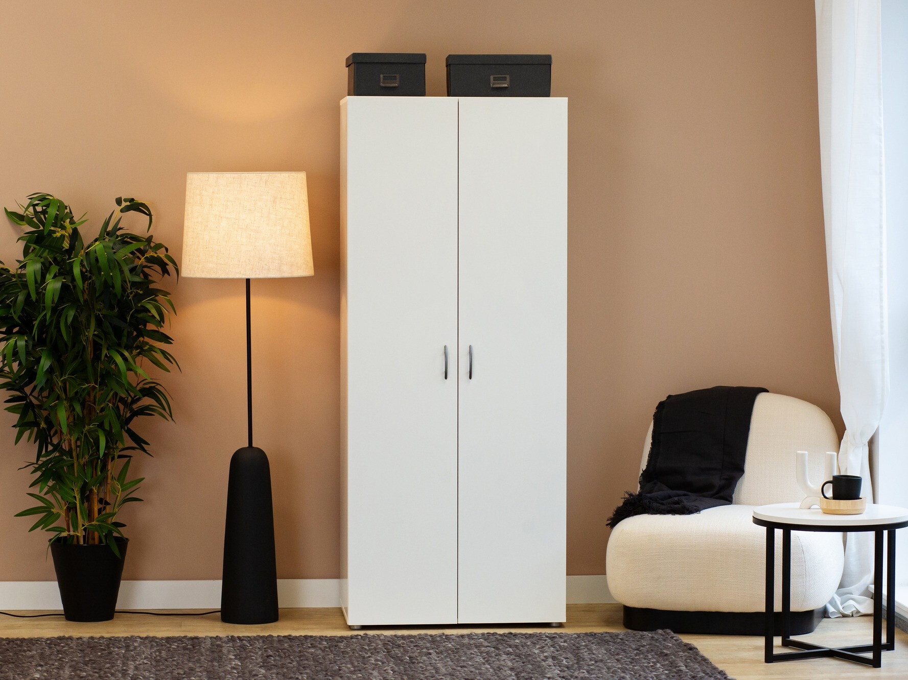 Spinta ST8509 su smulkiu defektu