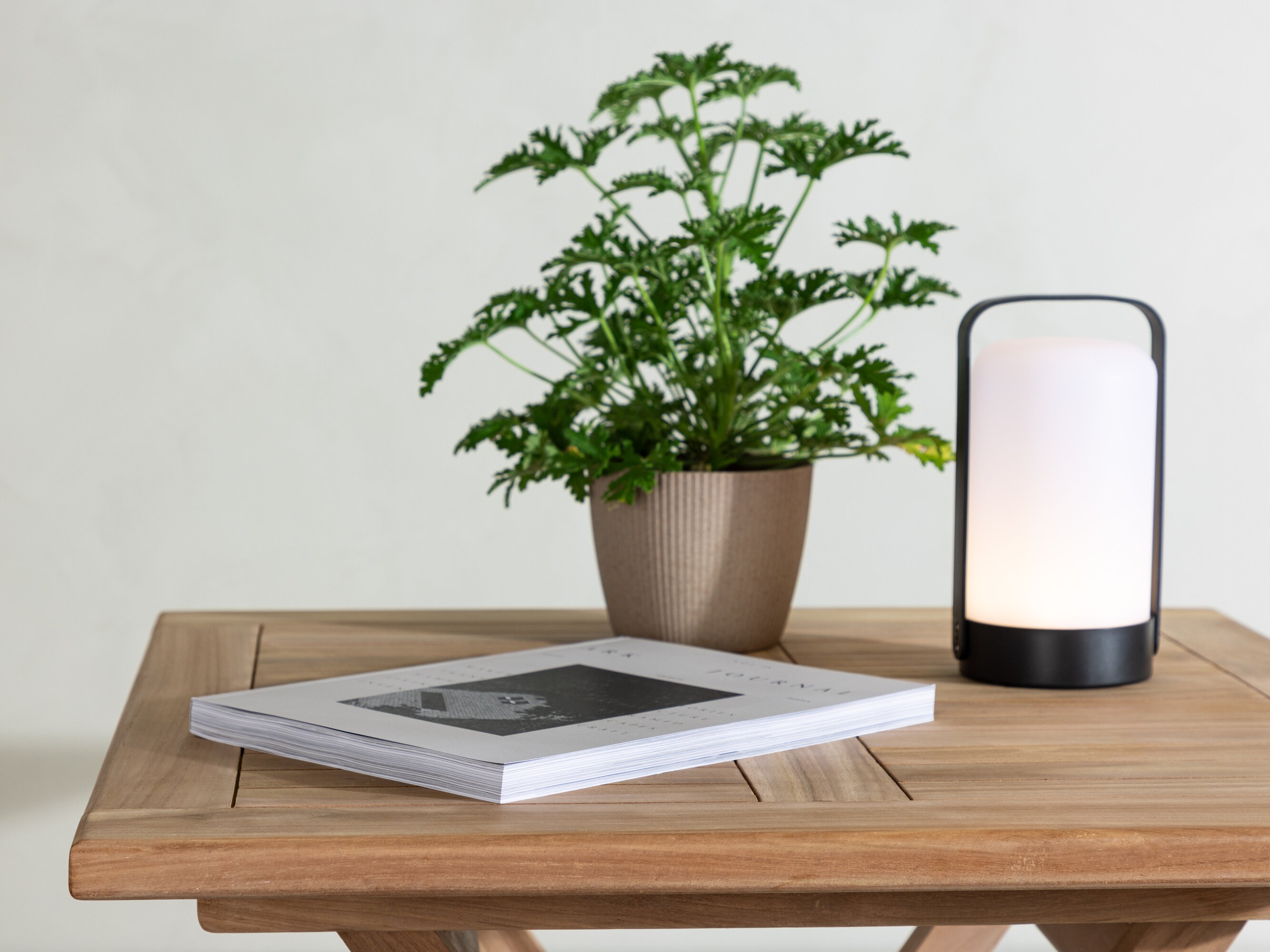 Lauko staliukas Nunova 137