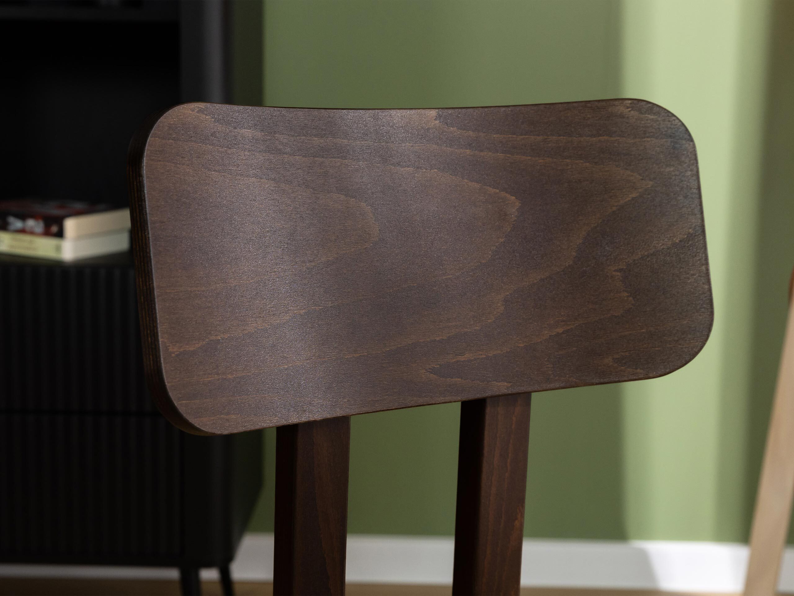 Kėdė Victorville 382 (Graikinis riešutas)