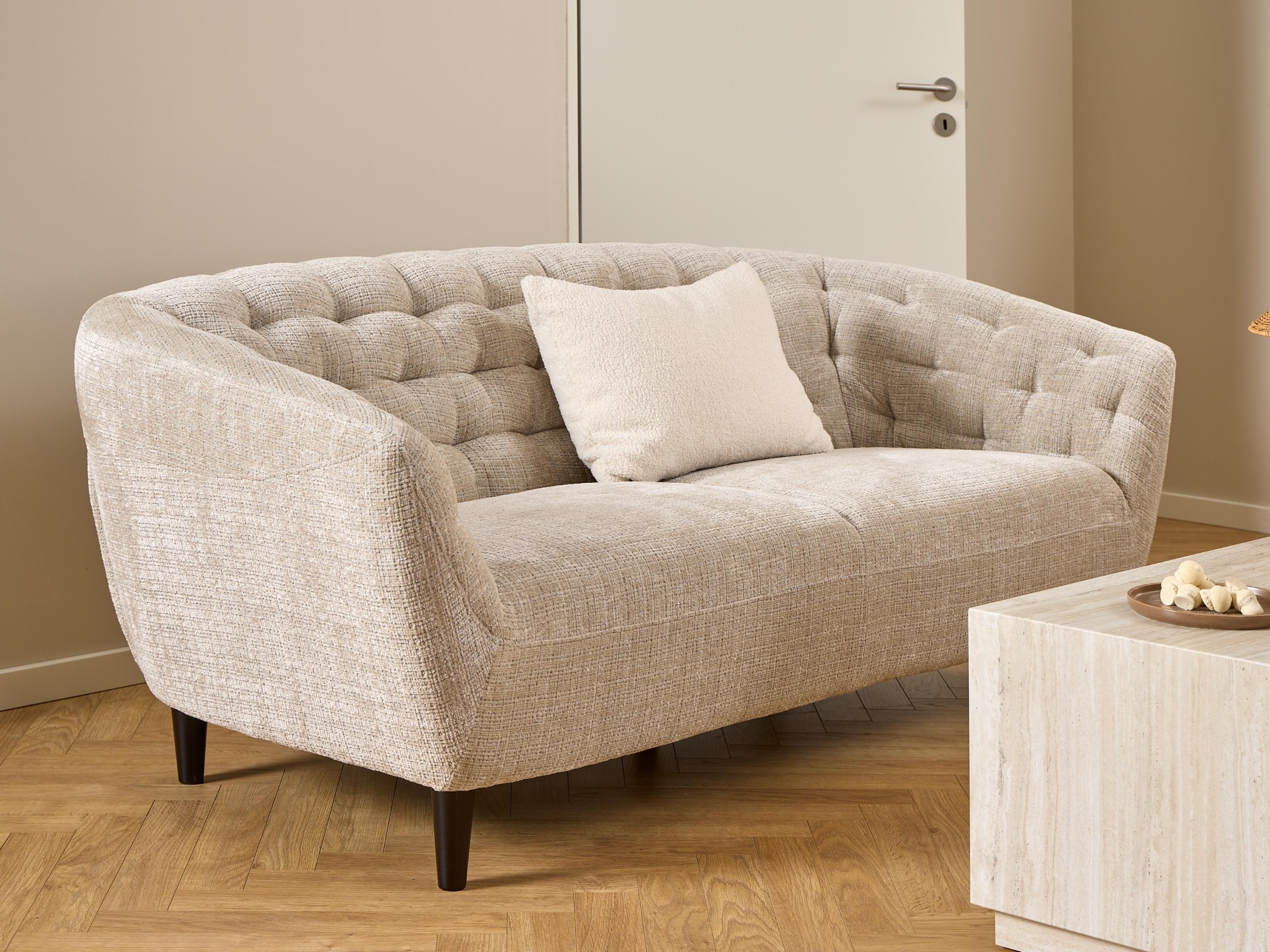 Chesterfield sofa Norsica 232 (Smėlinė)