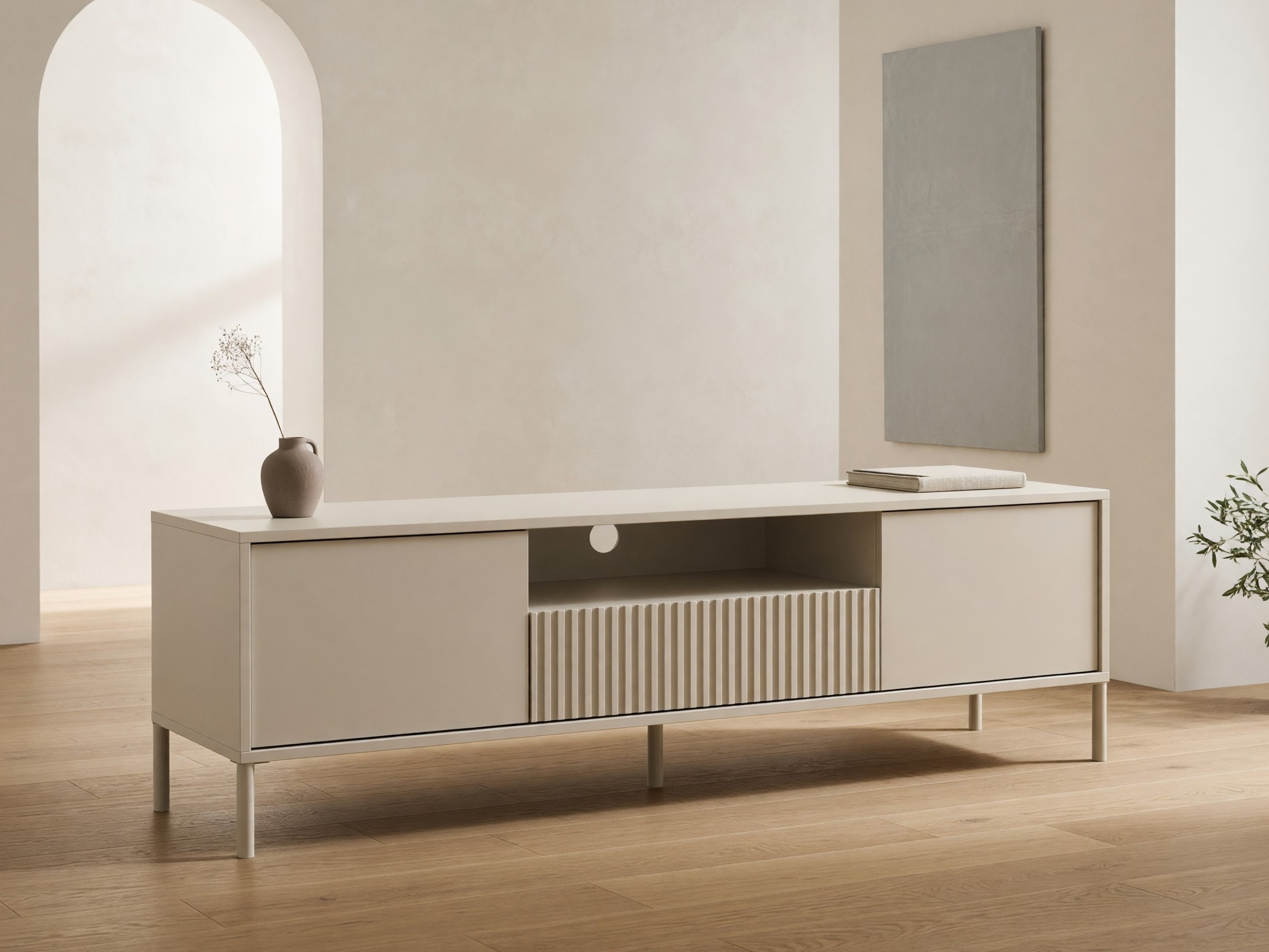 TV staliukas Orlsone 100 (Kašmyras)