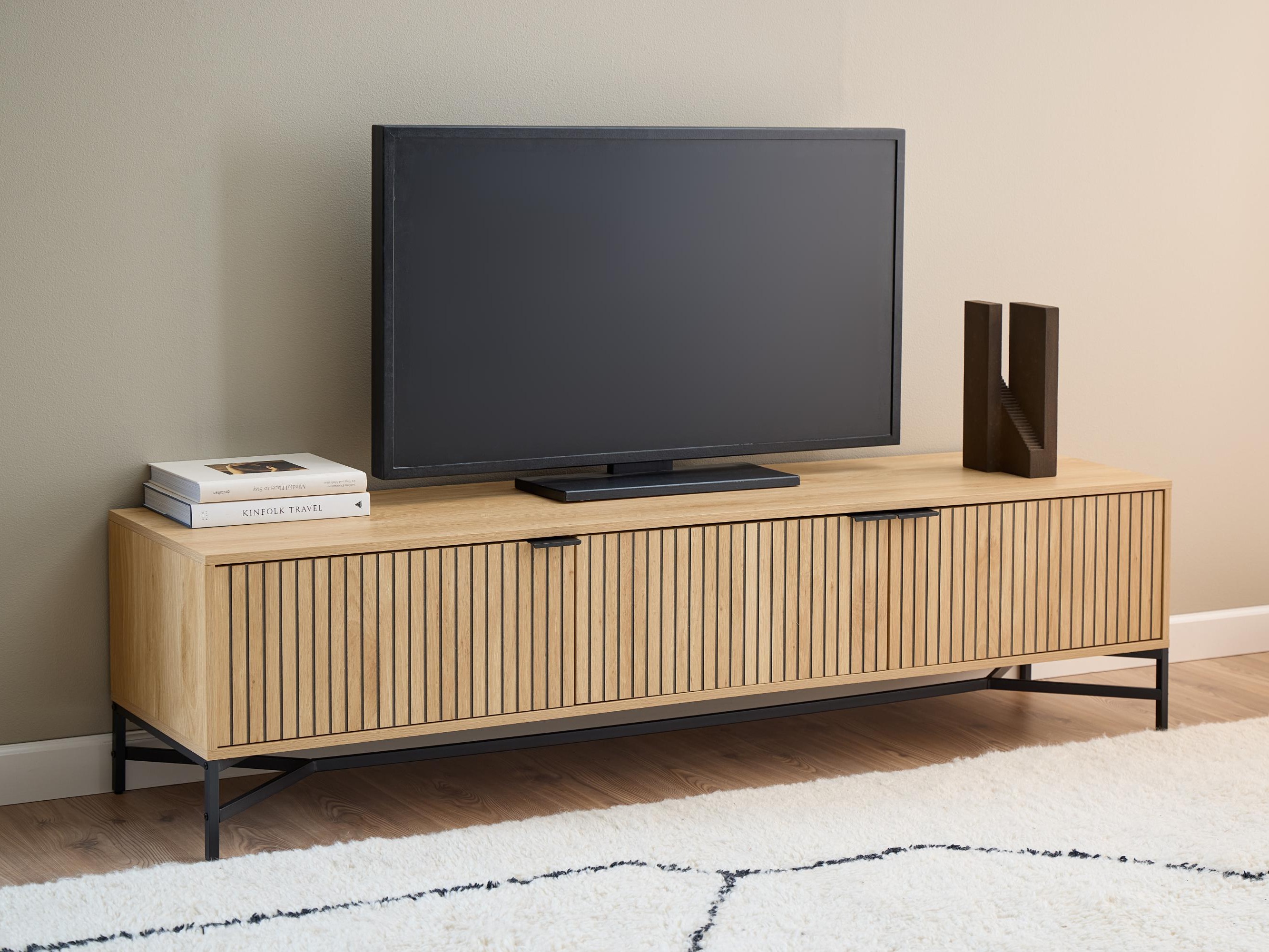 TV staliukas Norsica 879