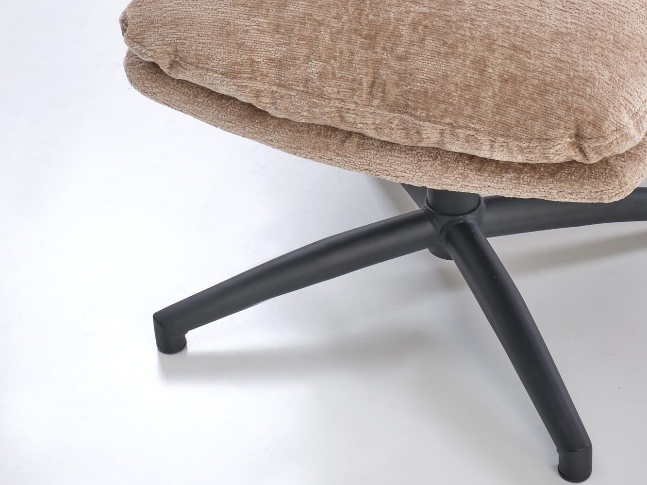 Fotelis Houston 1900 (Smėlinė)