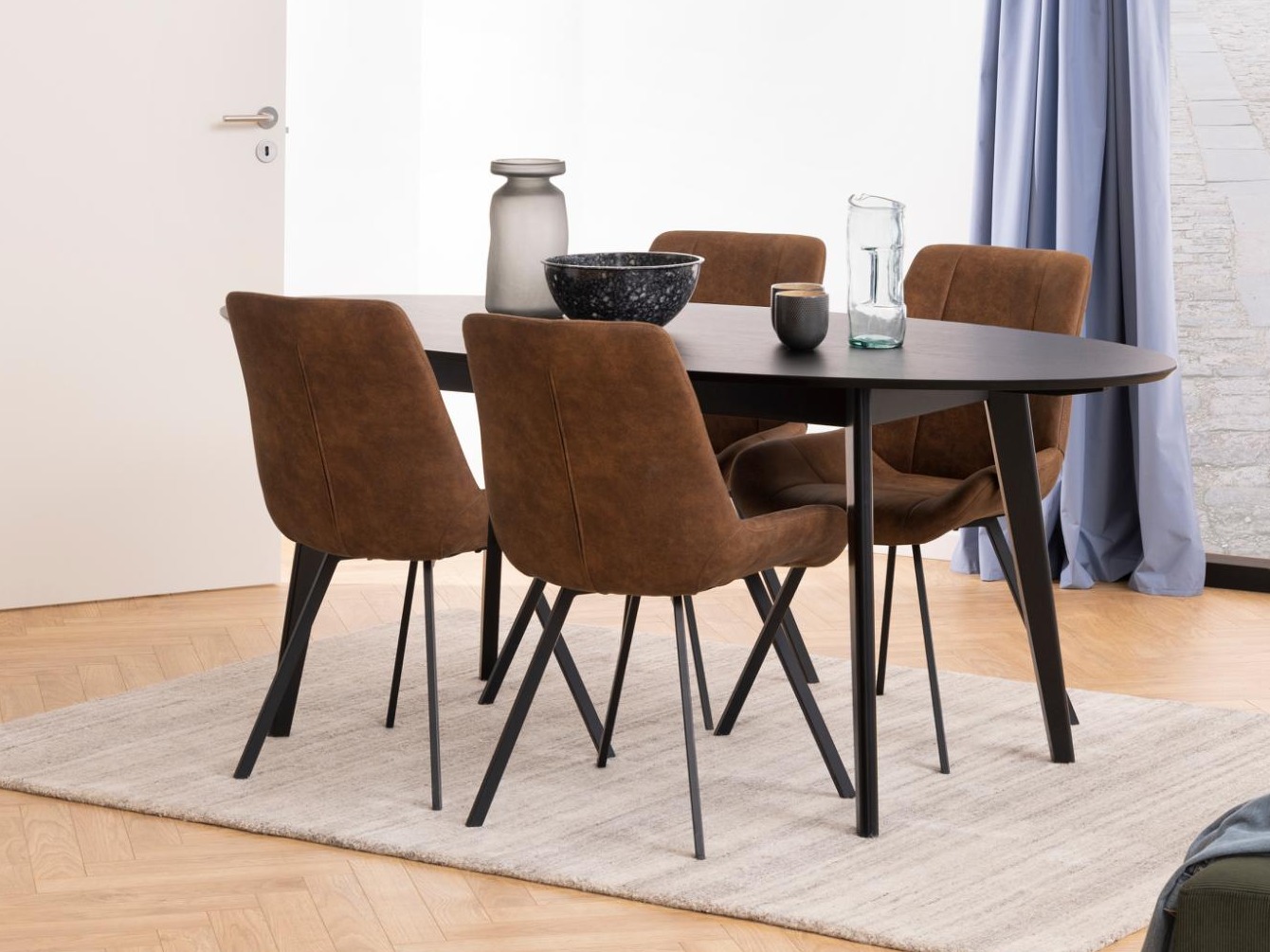 Kėdė Norsica 499 (Ruda + Juoda)