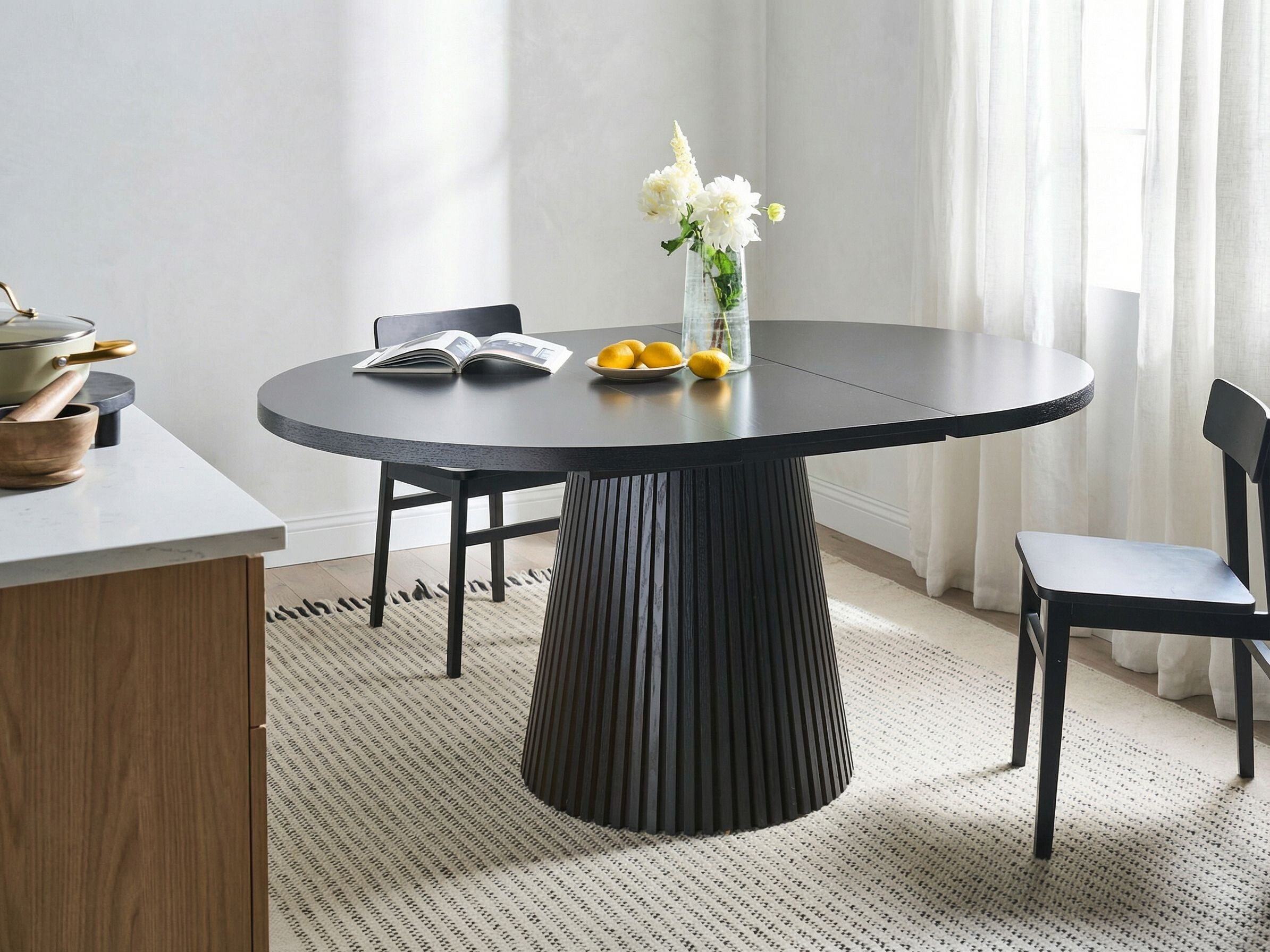 Stalas Berwyn 3276 (Juoda)