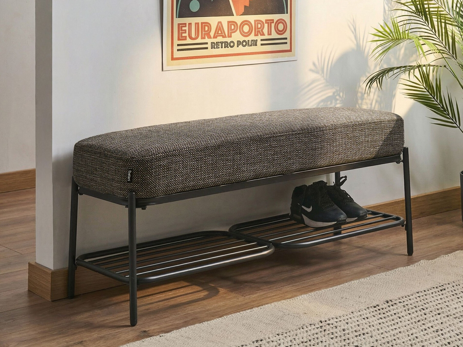 Minkštasuolis Berwyn 3278 (Juoda)