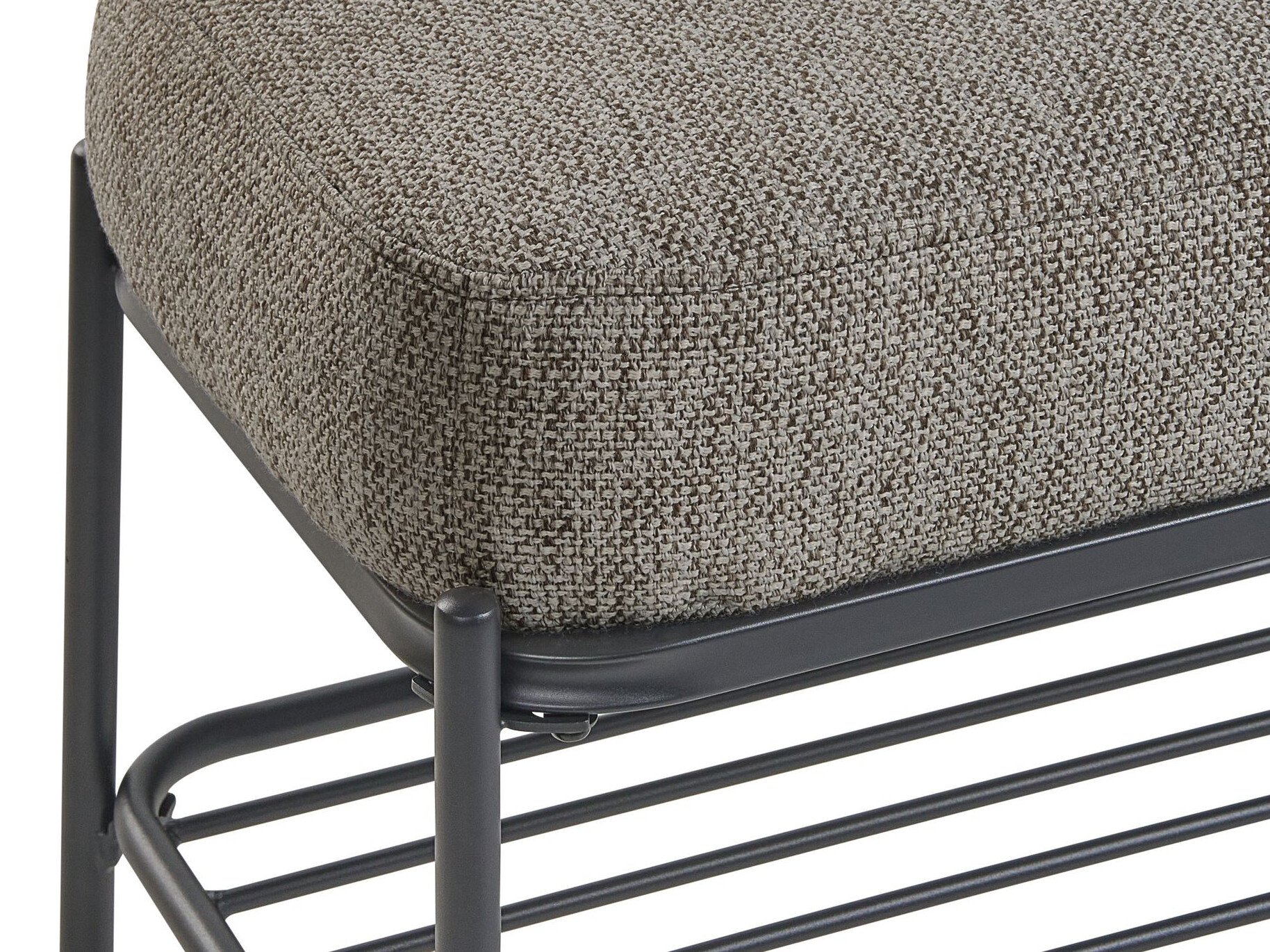 Pufas Berwyn 3277 (Juoda)